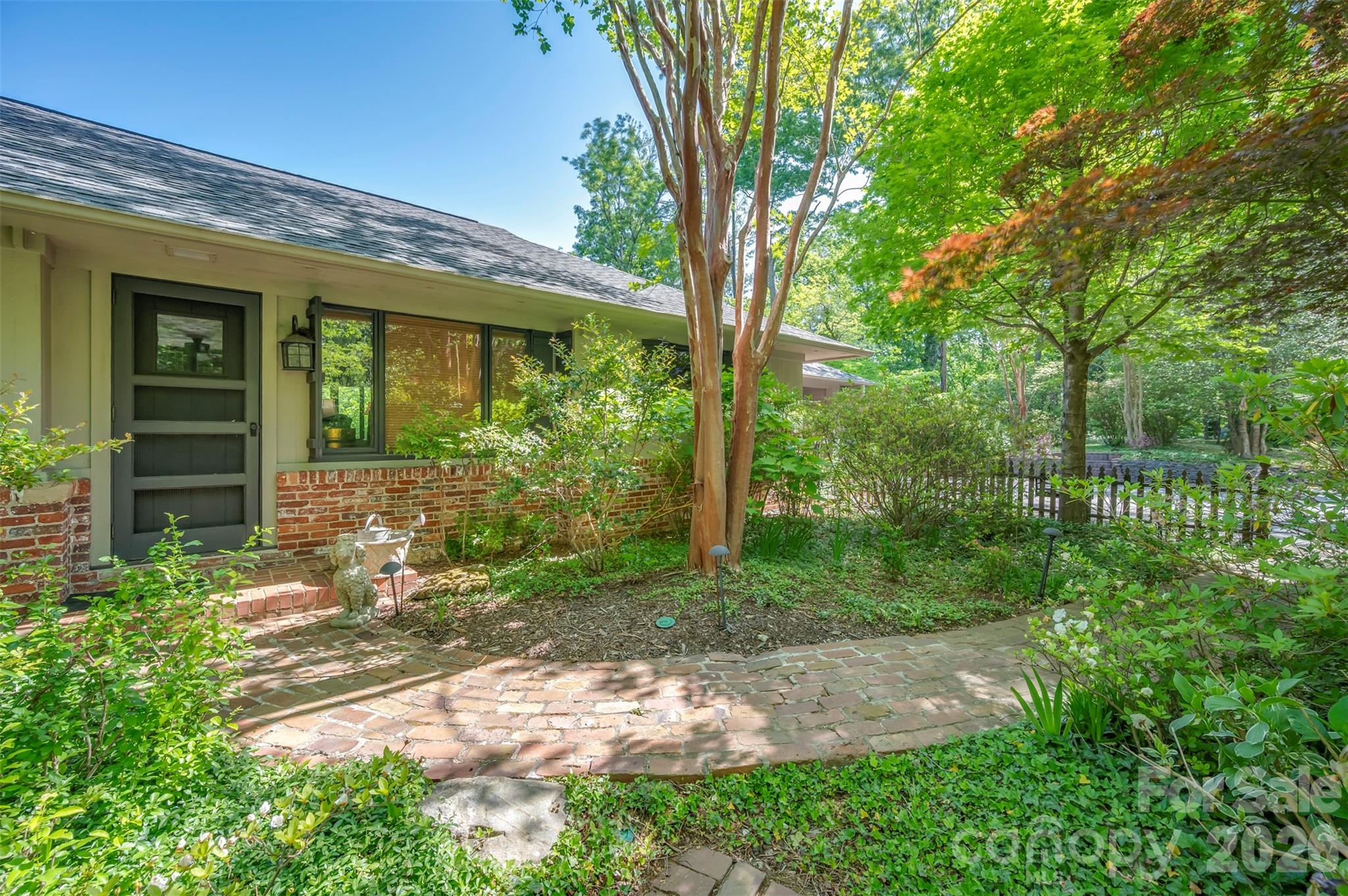 484 Sourwood Ridge Road — Tryon
