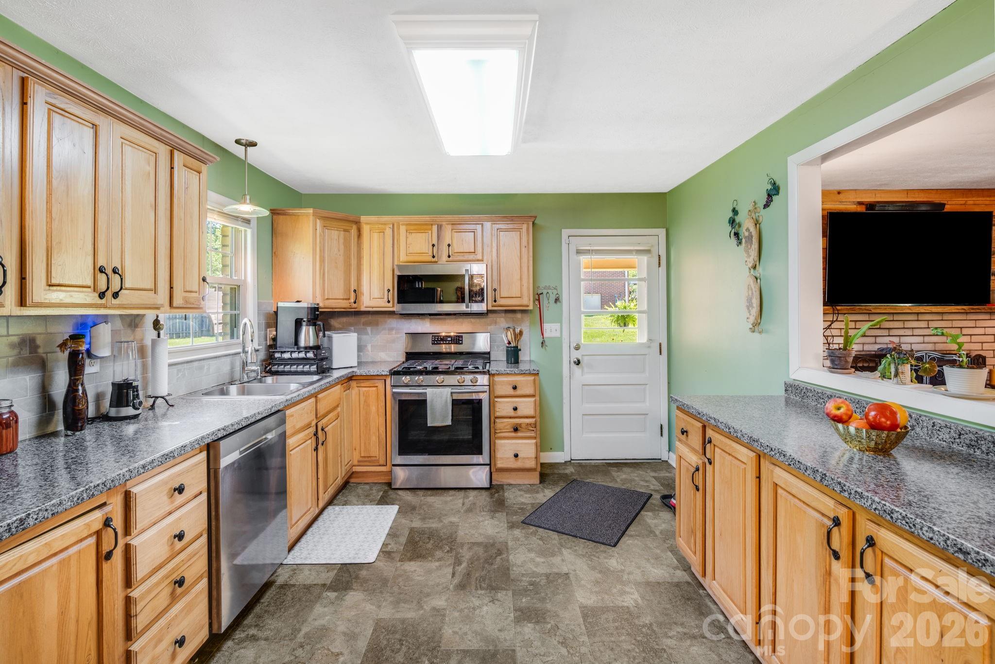 458 Beach Drive — Hendersonville