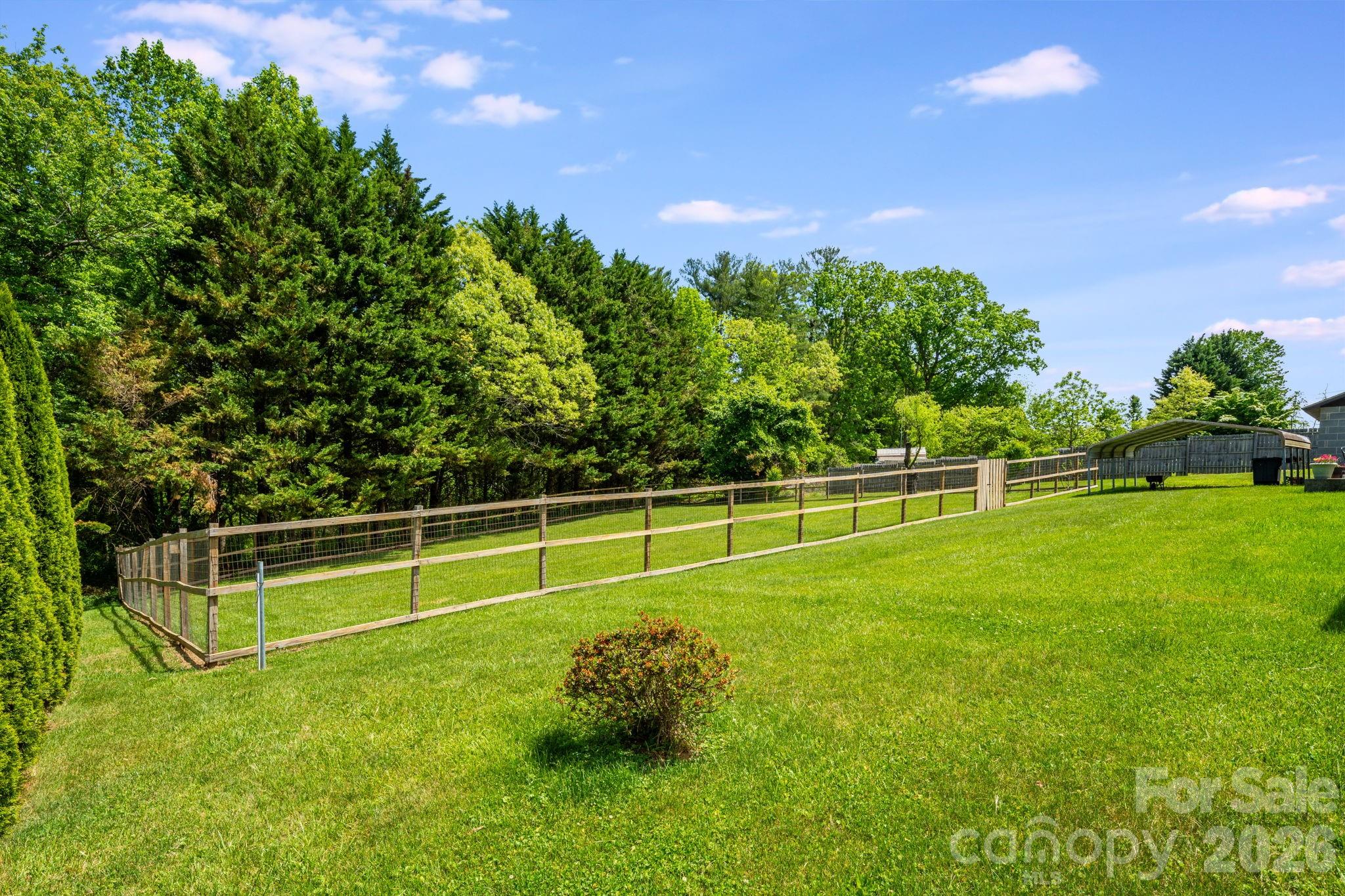 458 Beach Drive — Hendersonville