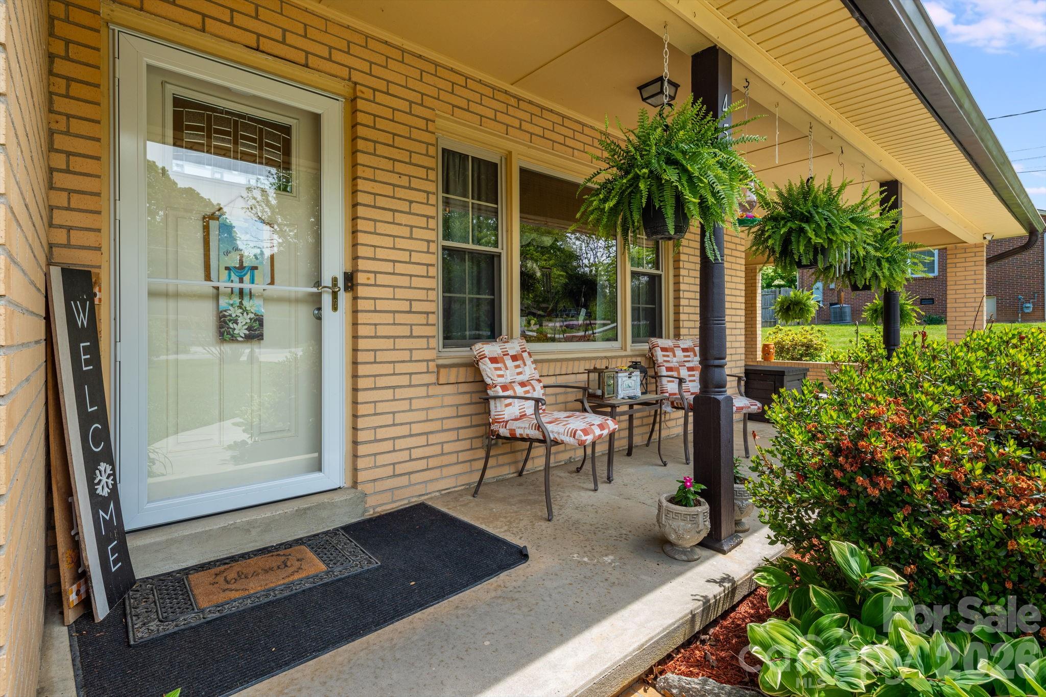 458 Beach Drive — Hendersonville