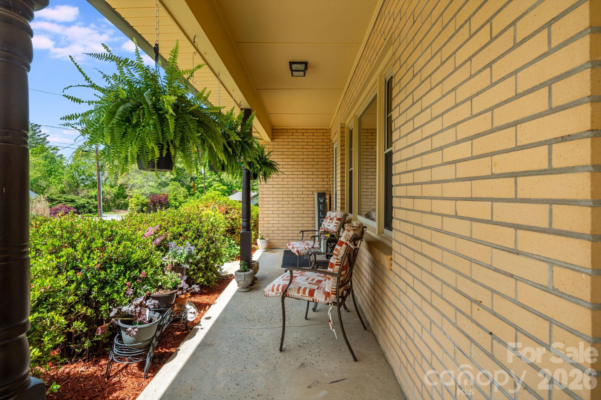 458 Beach Drive — Hendersonville