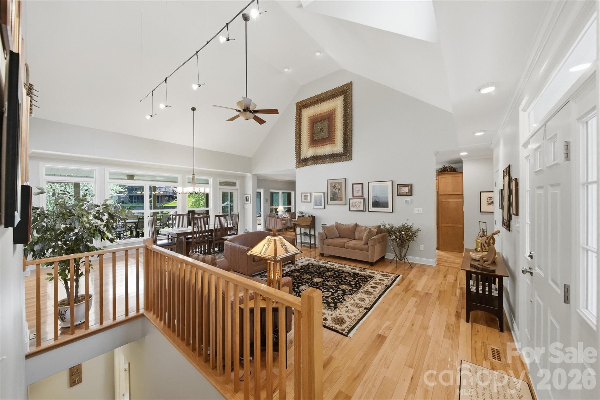 65 King Arthurs Court — Hickory