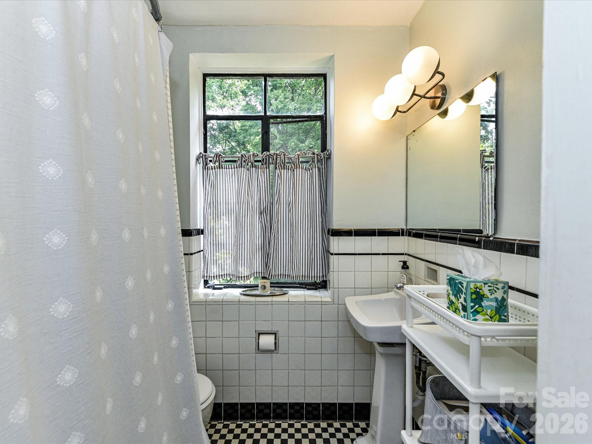 1121 Myrtle Avenue #47 — Charlotte