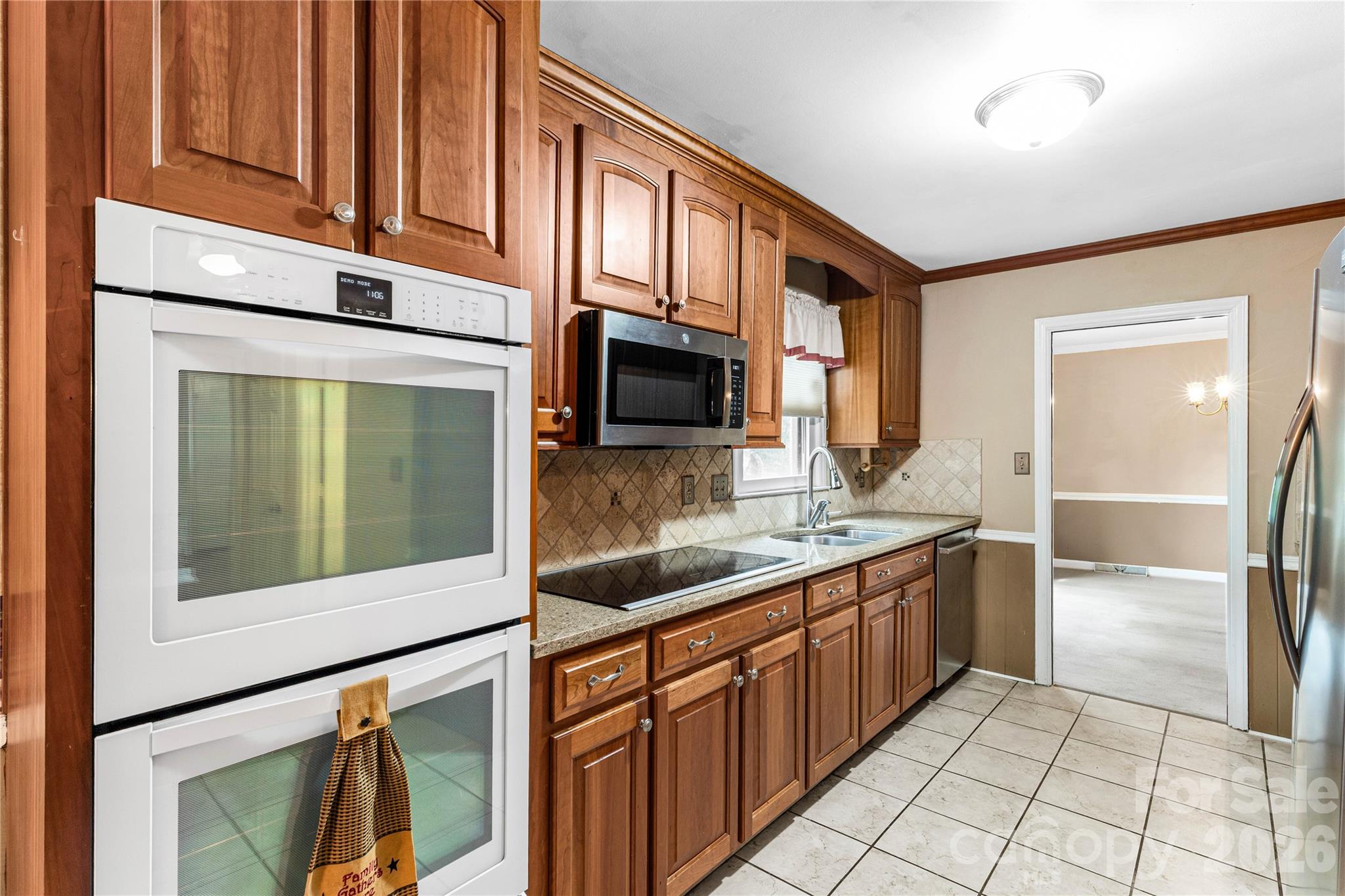 7201 Hopeton Road — Charlotte