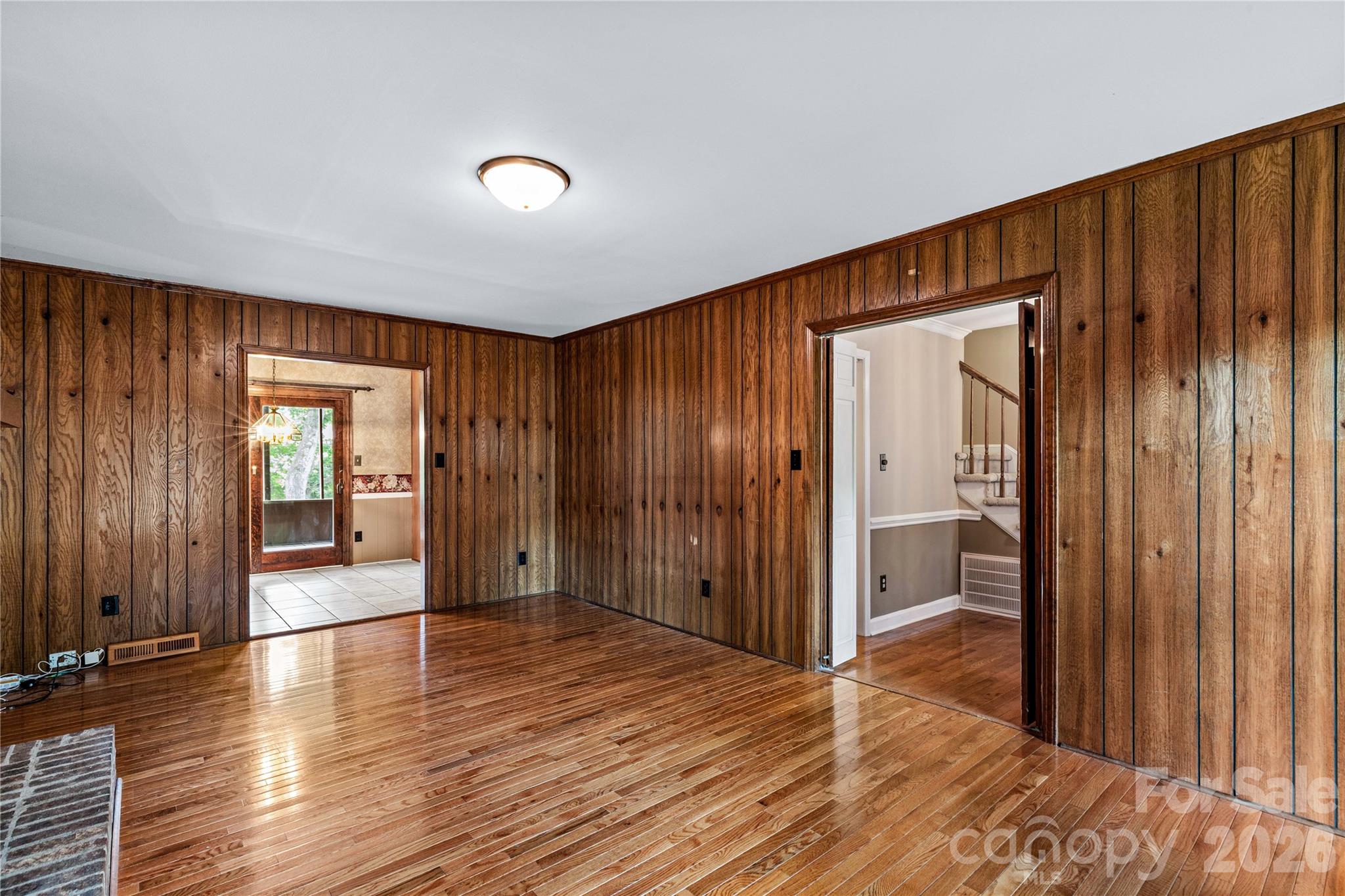 7201 Hopeton Road — Charlotte