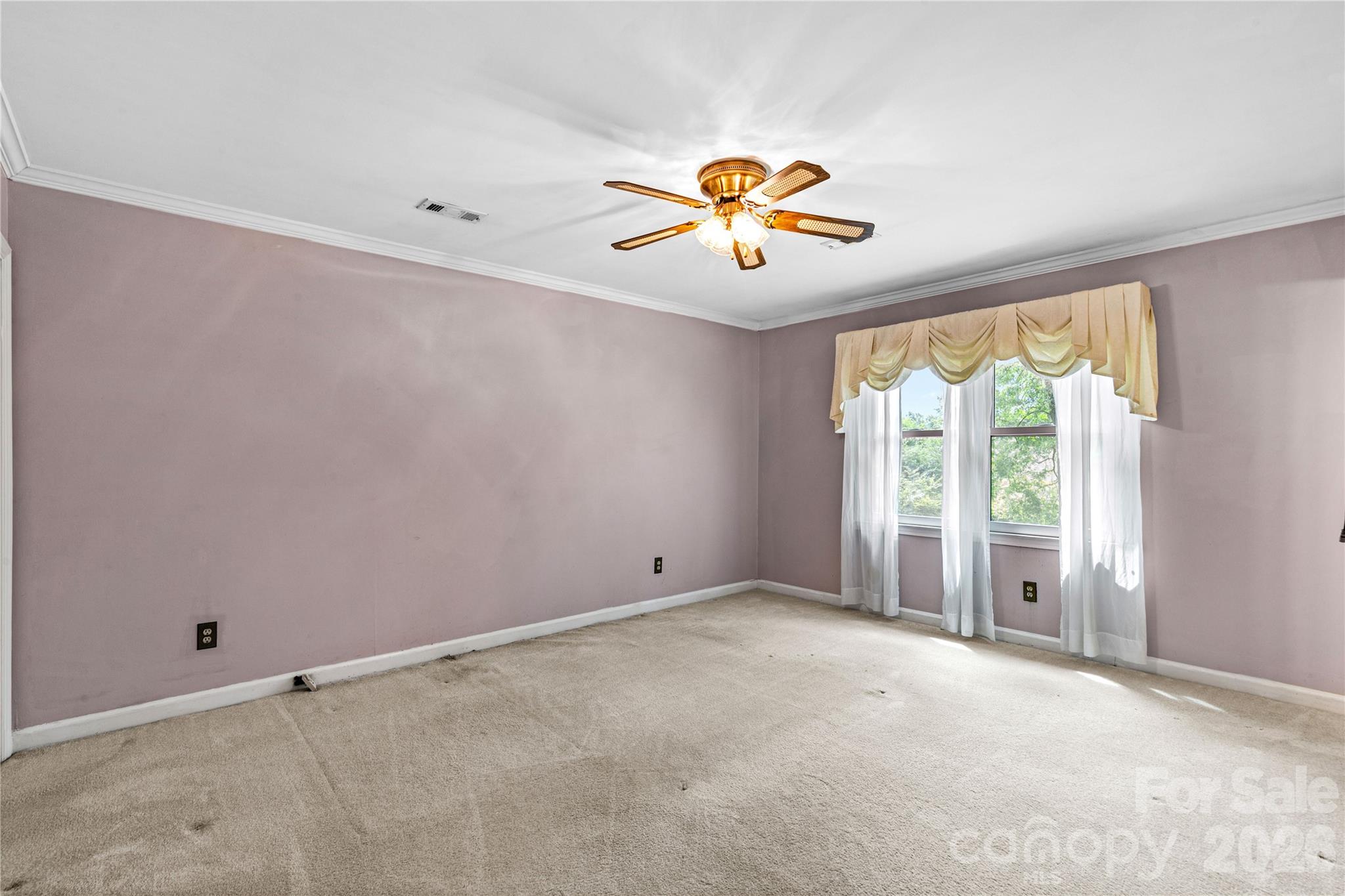 7201 Hopeton Road — Charlotte