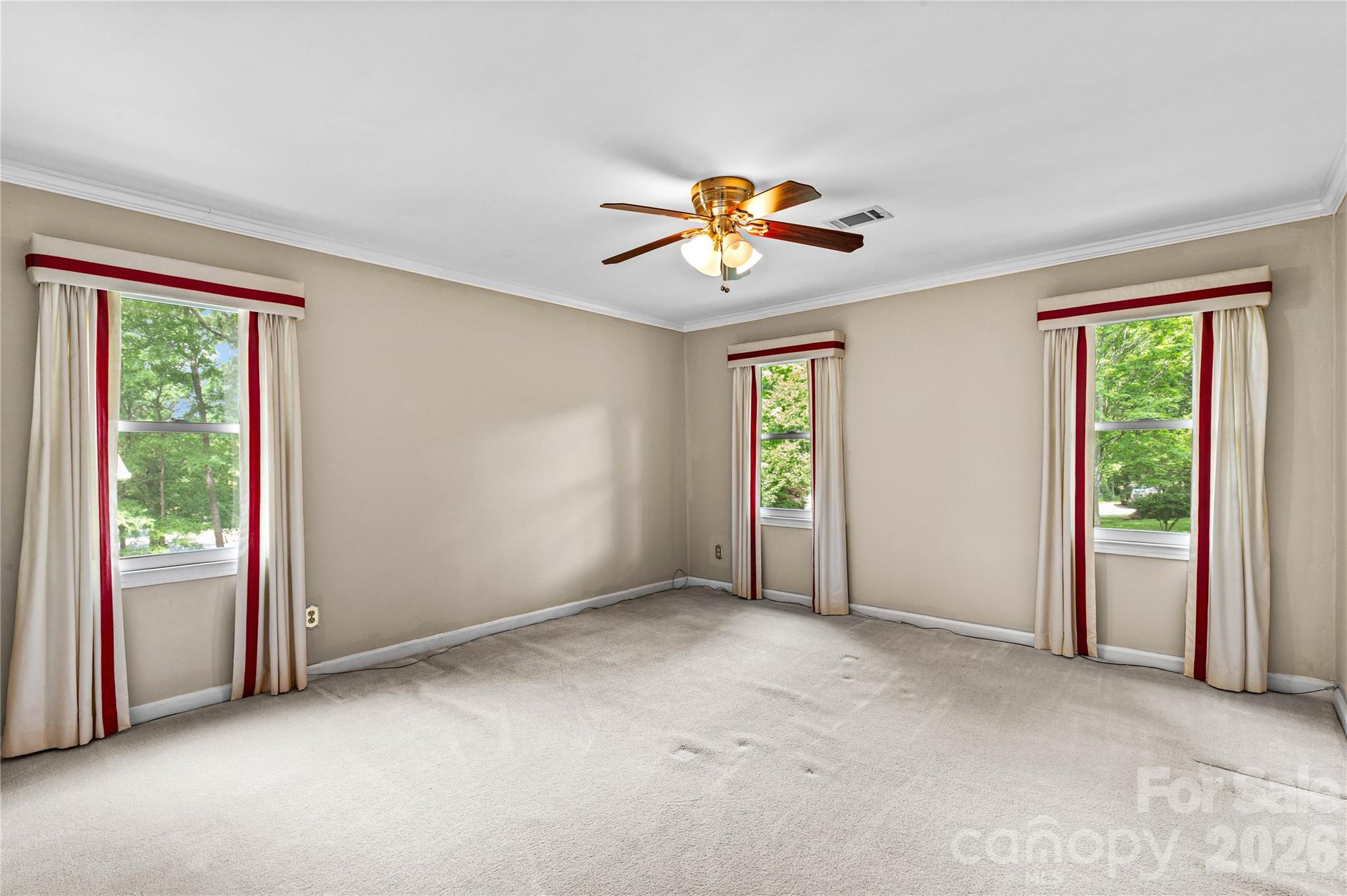 7201 Hopeton Road — Charlotte