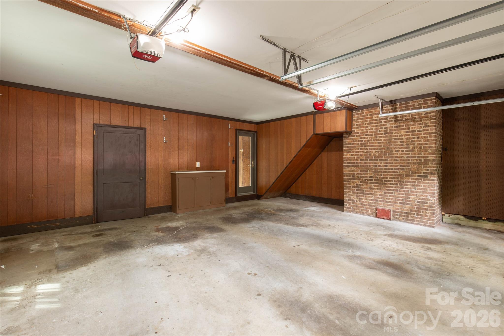 7201 Hopeton Road — Charlotte