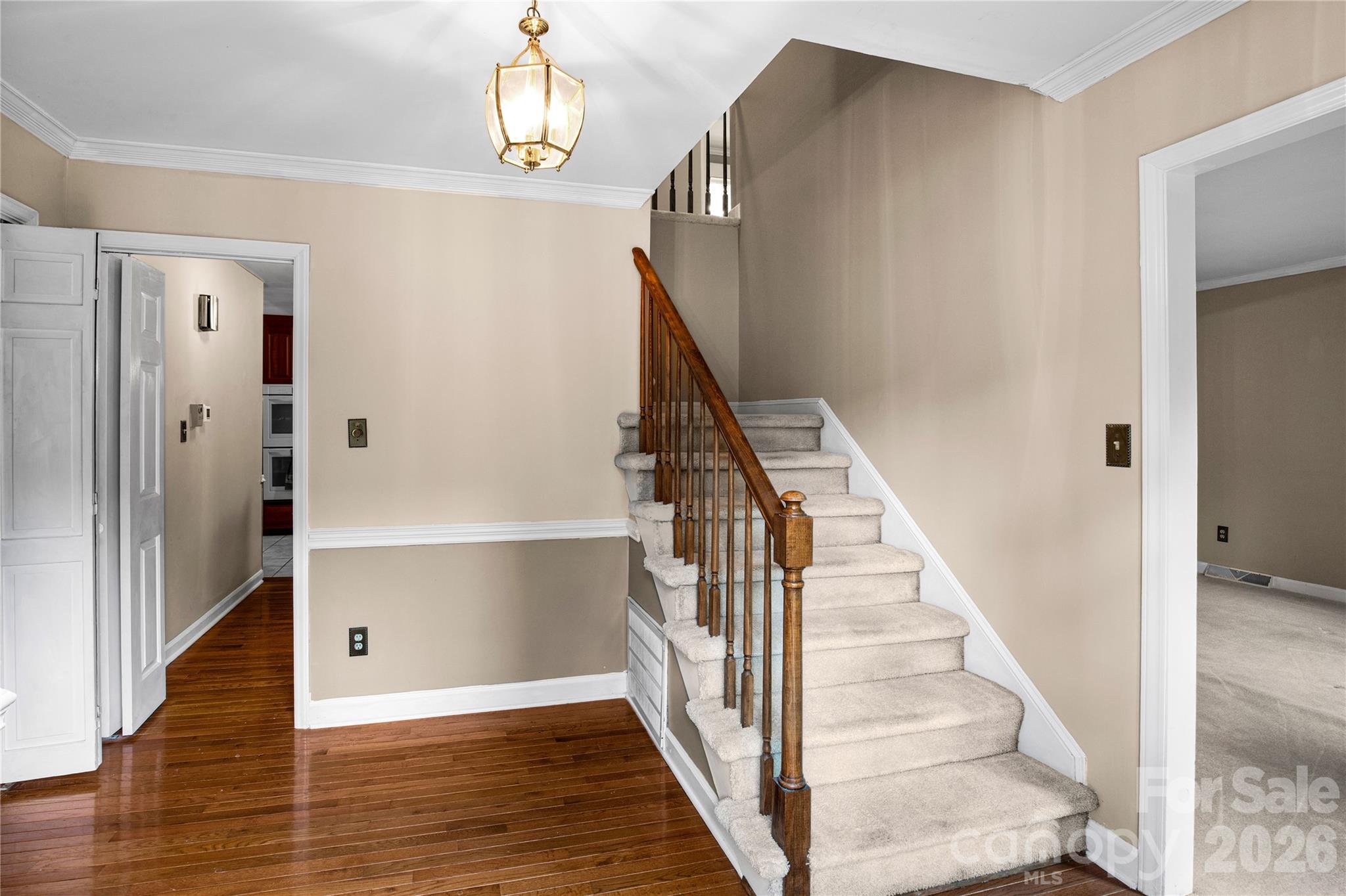7201 Hopeton Road — Charlotte