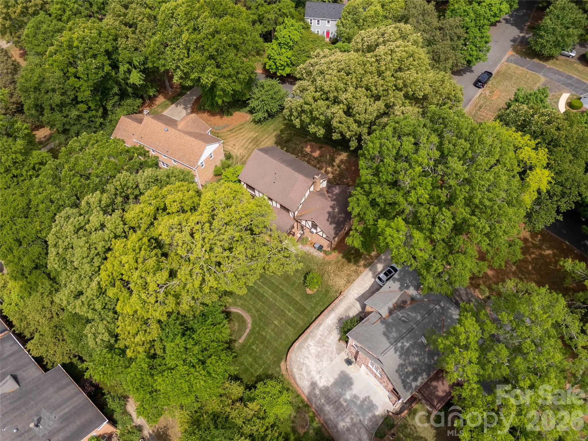 7201 Hopeton Road — Charlotte
