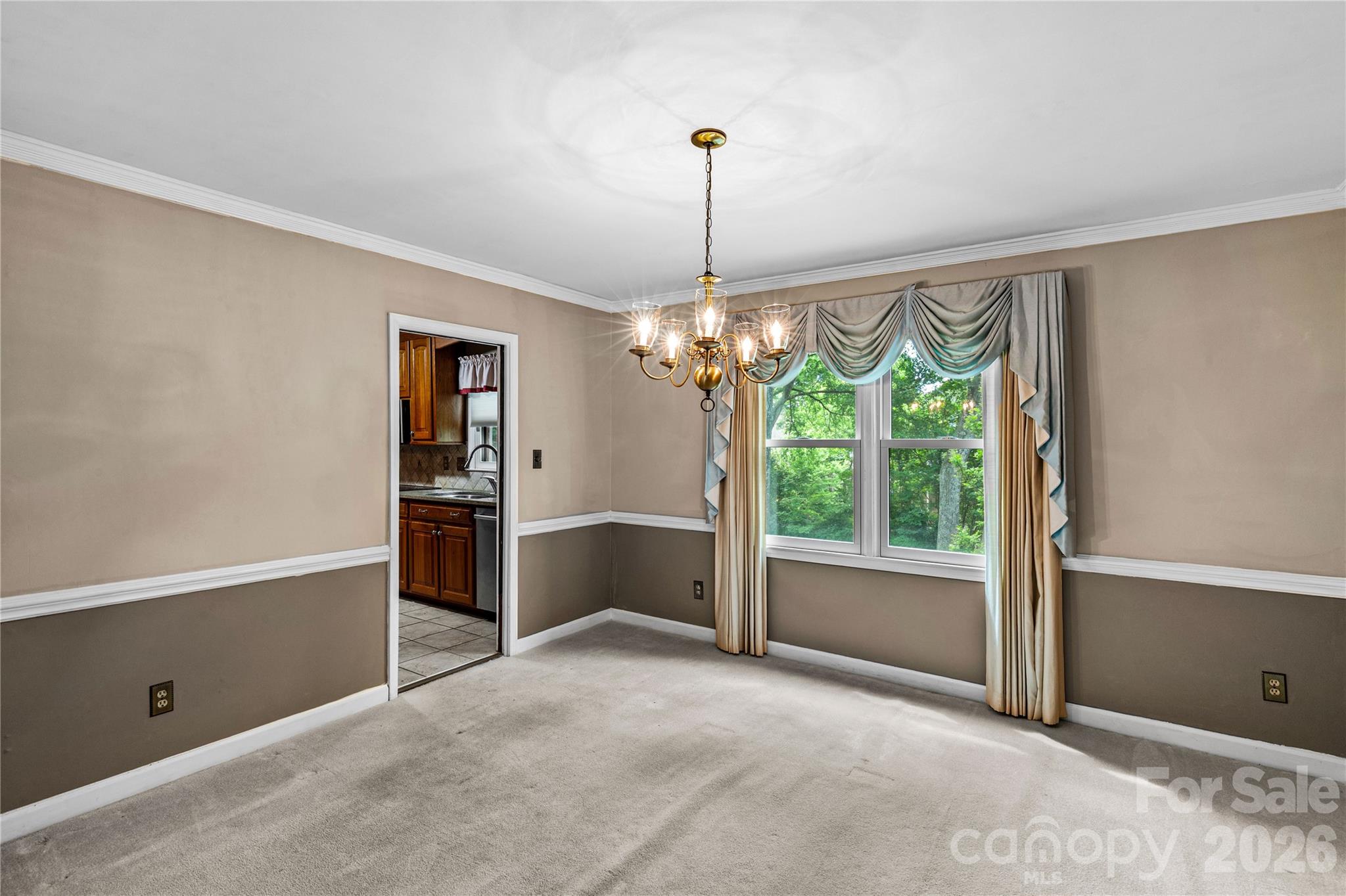 7201 Hopeton Road — Charlotte