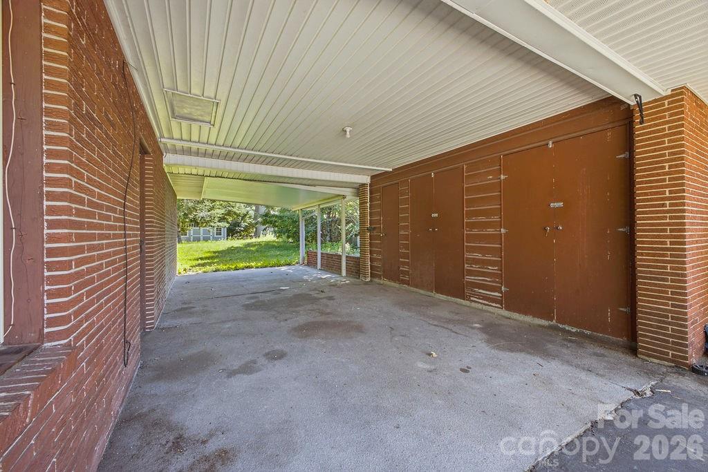 88 Lost Creek Drive — Flat Rock