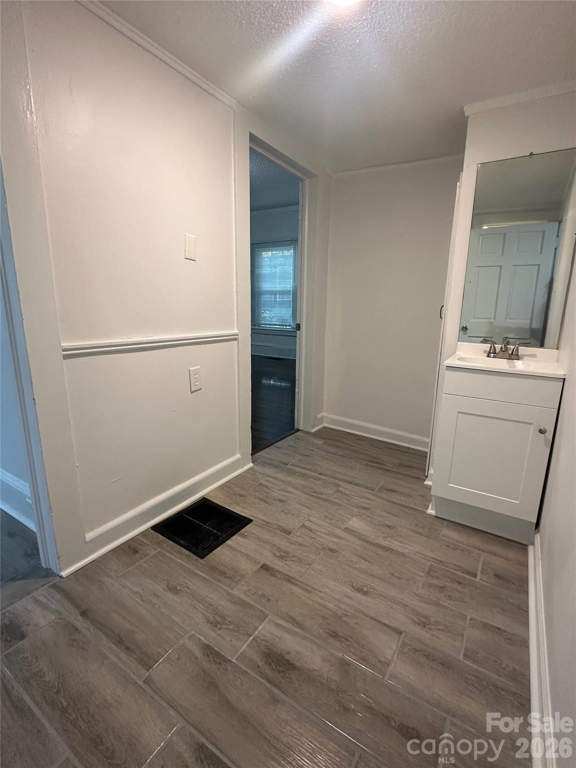 4028 Leo Street — Winston Salem