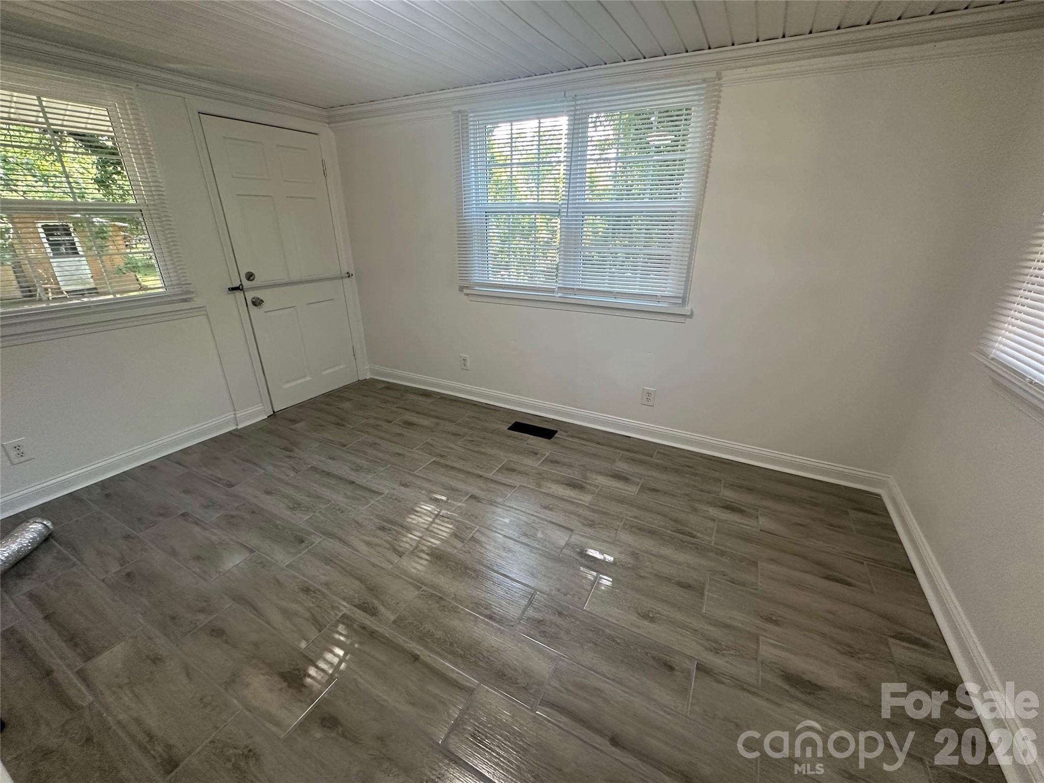 4028 Leo Street — Winston Salem