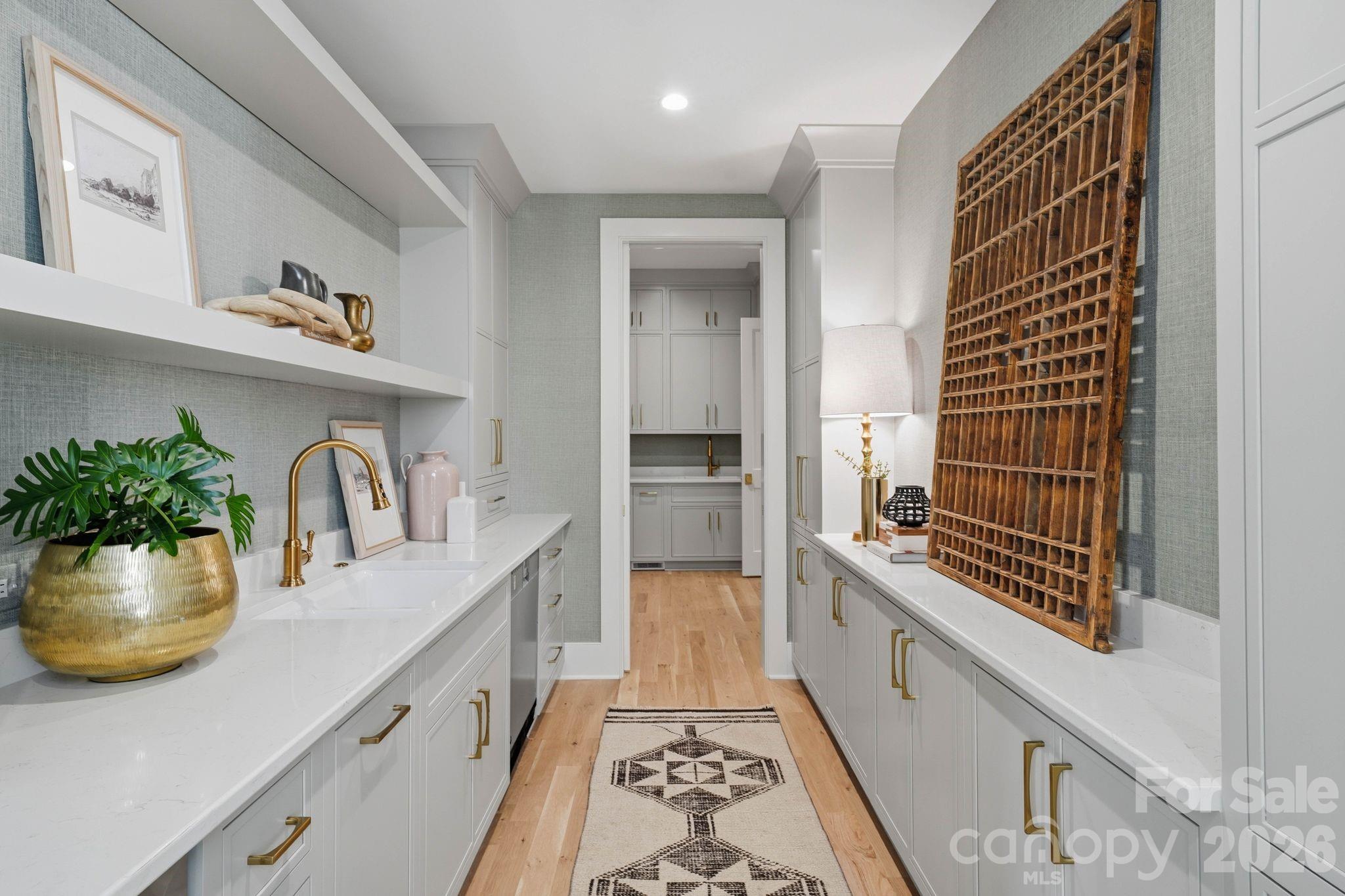 539 Mammoth Oaks Drive — Charlotte