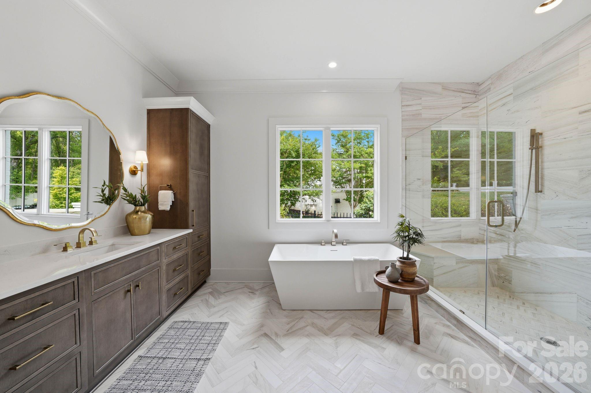 539 Mammoth Oaks Drive — Charlotte