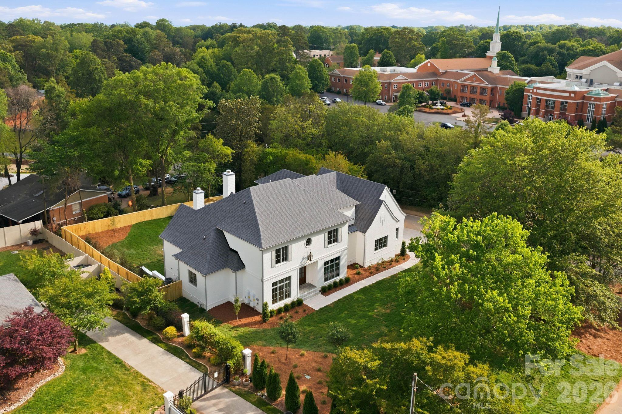 539 Mammoth Oaks Drive — Charlotte