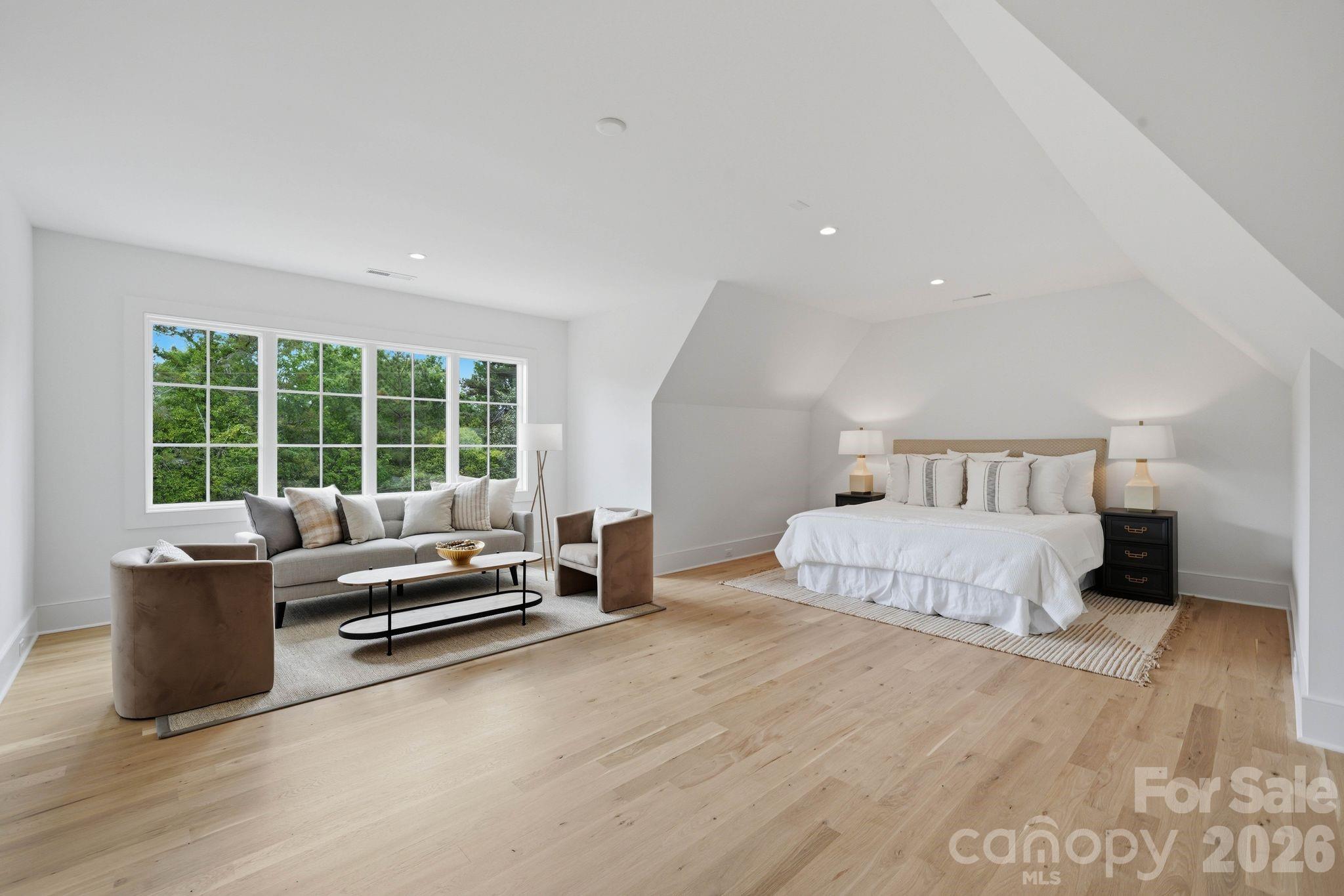 539 Mammoth Oaks Drive — Charlotte