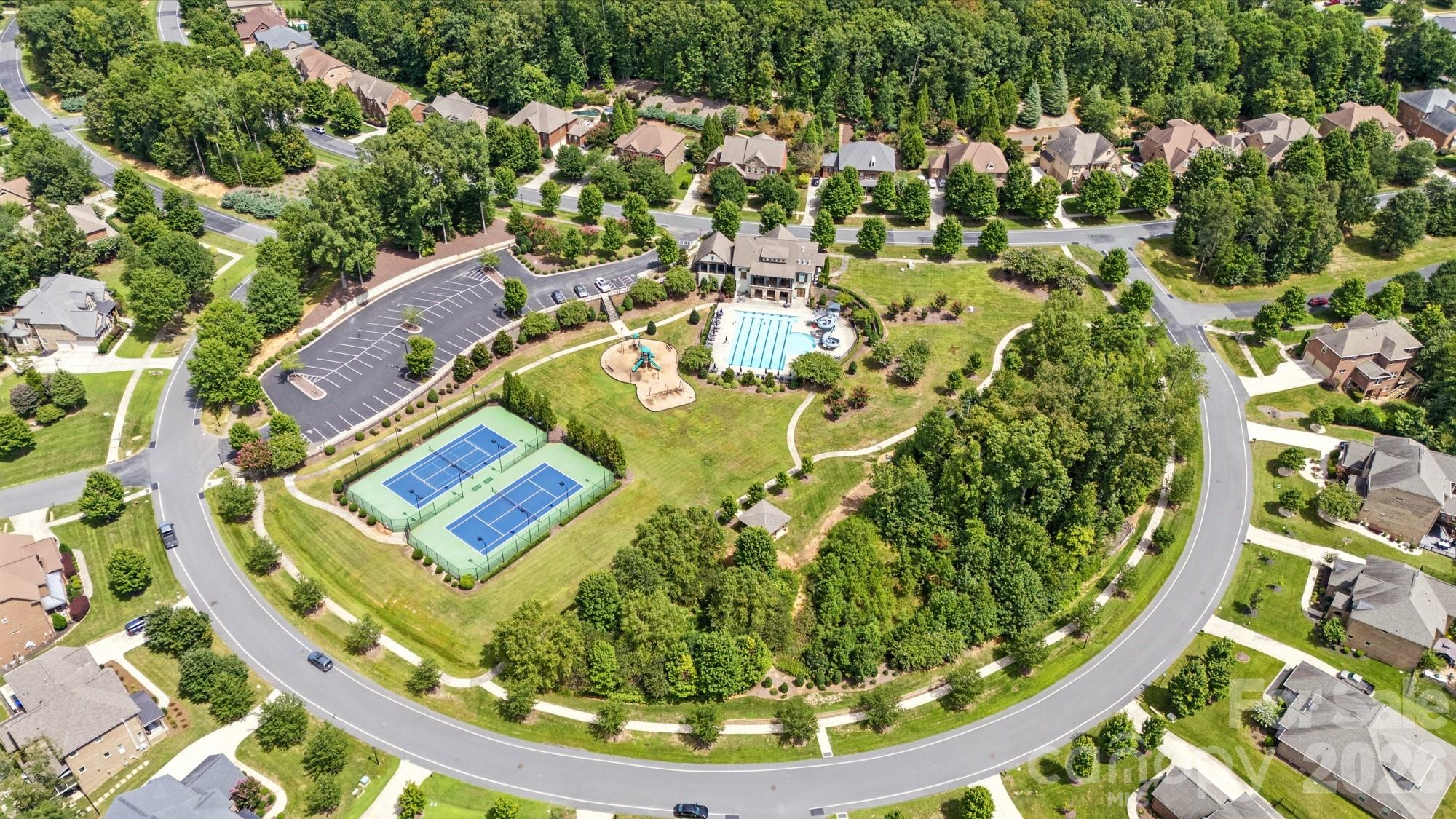 13056 Long Common Parkway — Huntersville