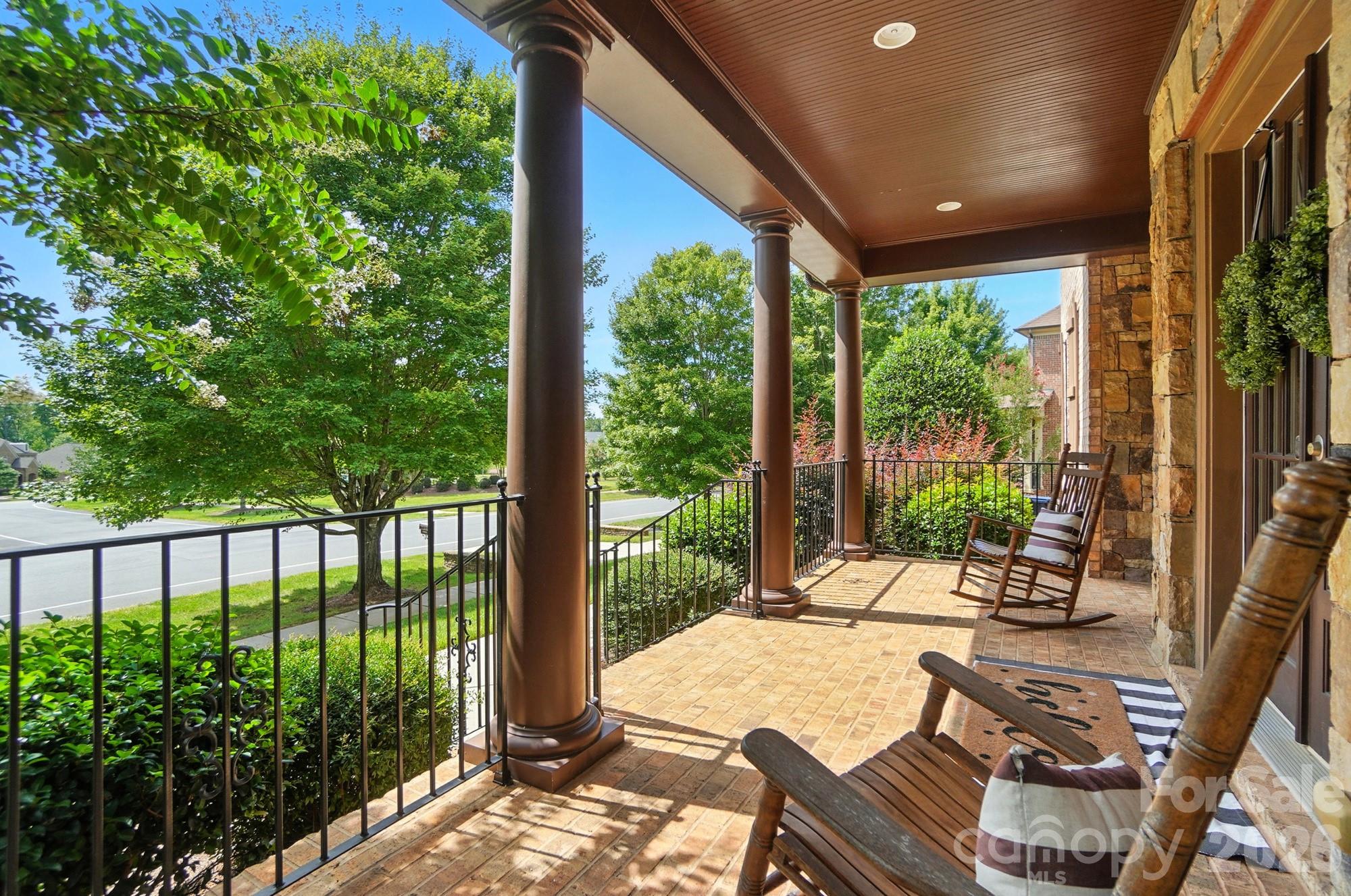 13056 Long Common Parkway — Huntersville