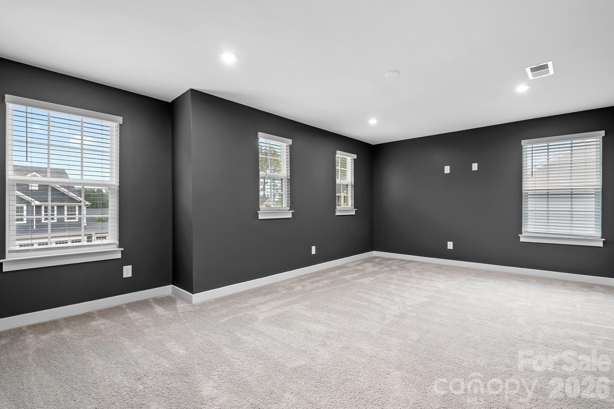 9233 Hollow Bend Drive — Huntersville