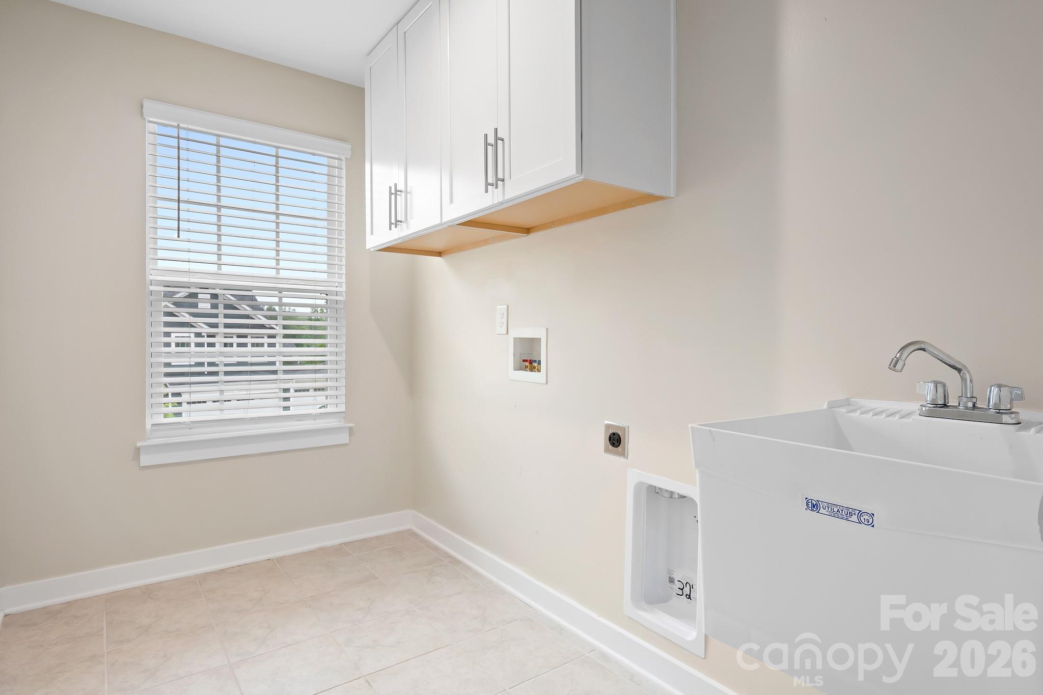 9233 Hollow Bend Drive — Huntersville