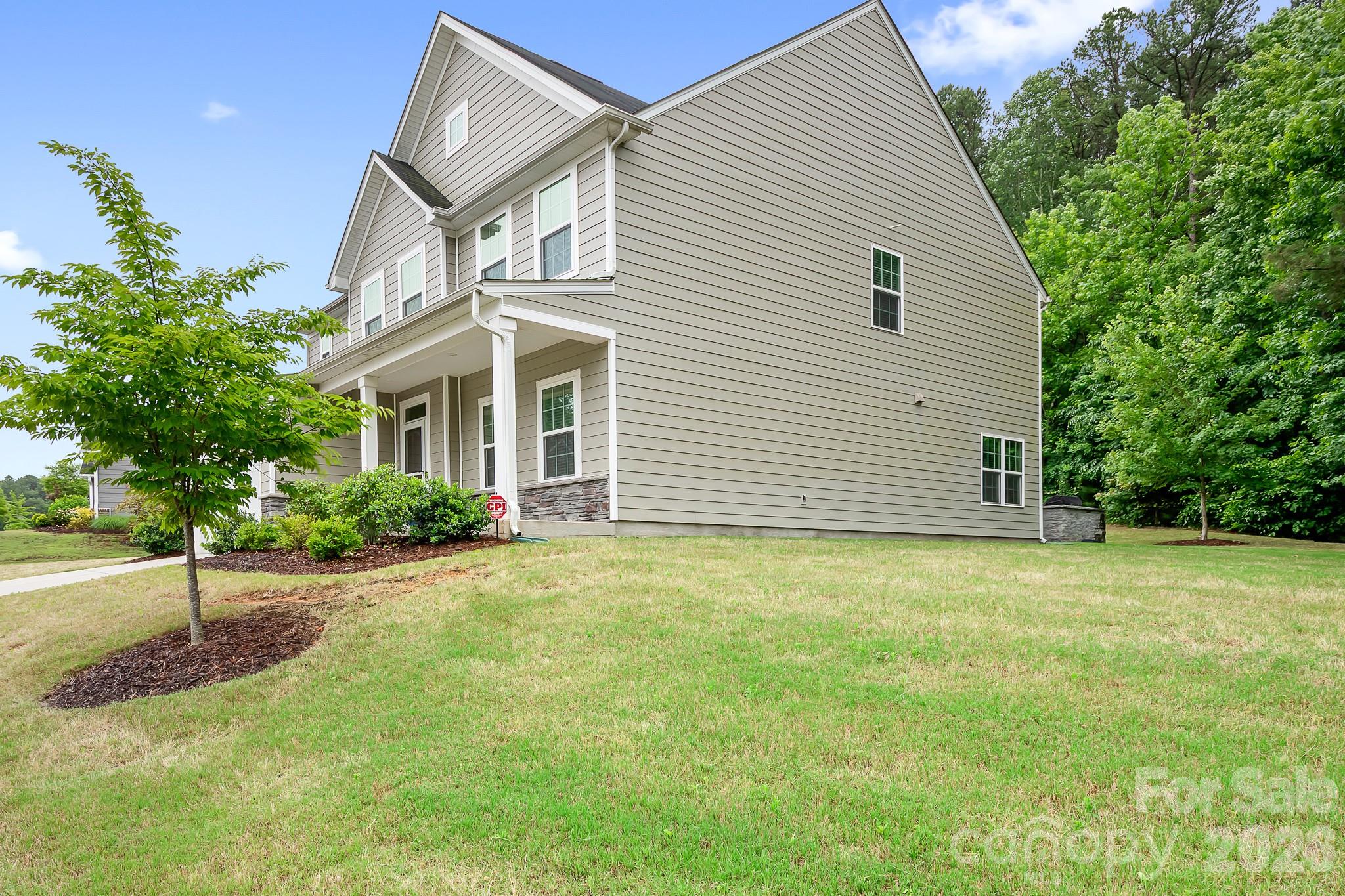 9233 Hollow Bend Drive — Huntersville