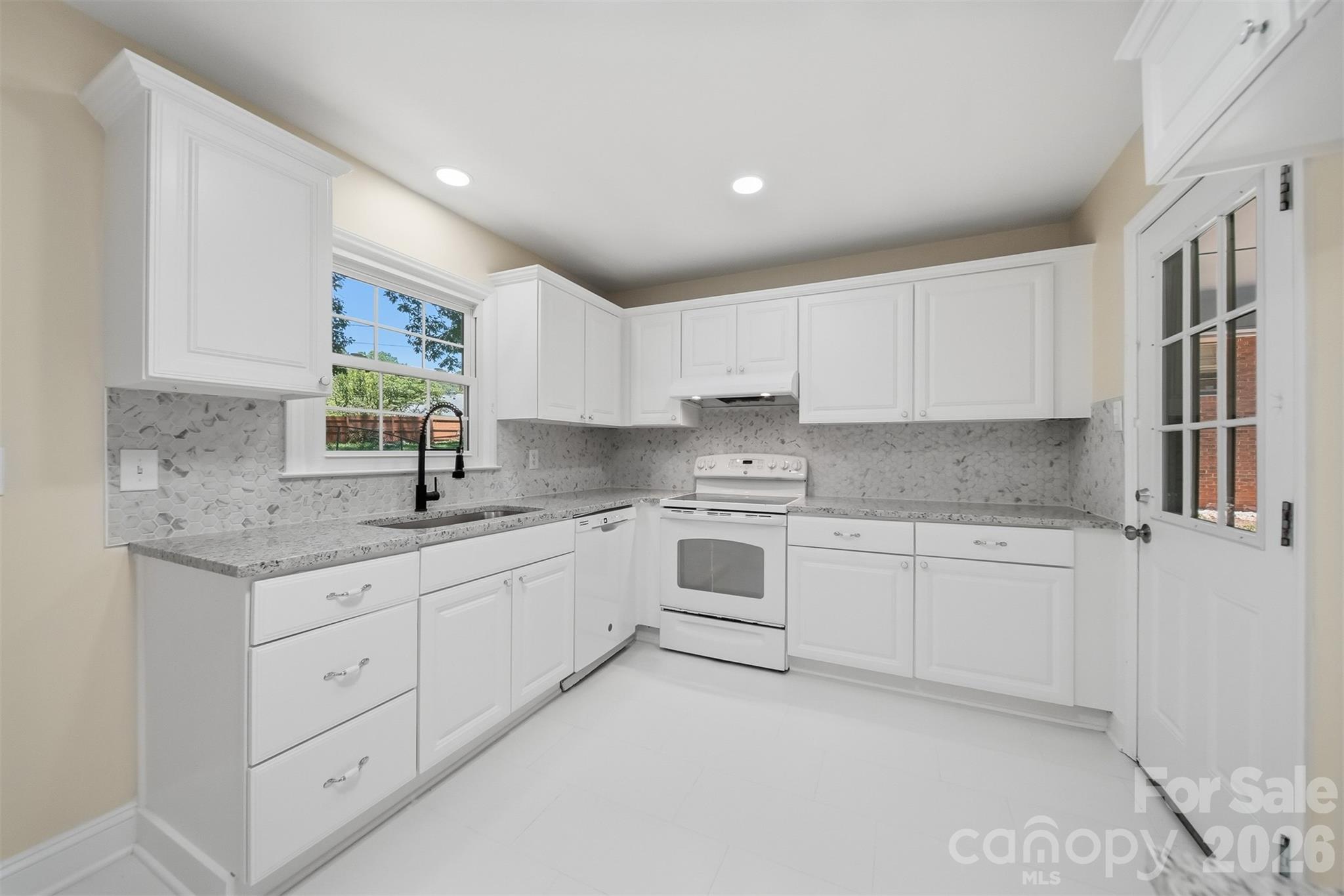 1409 Woodberry Road — Charlotte