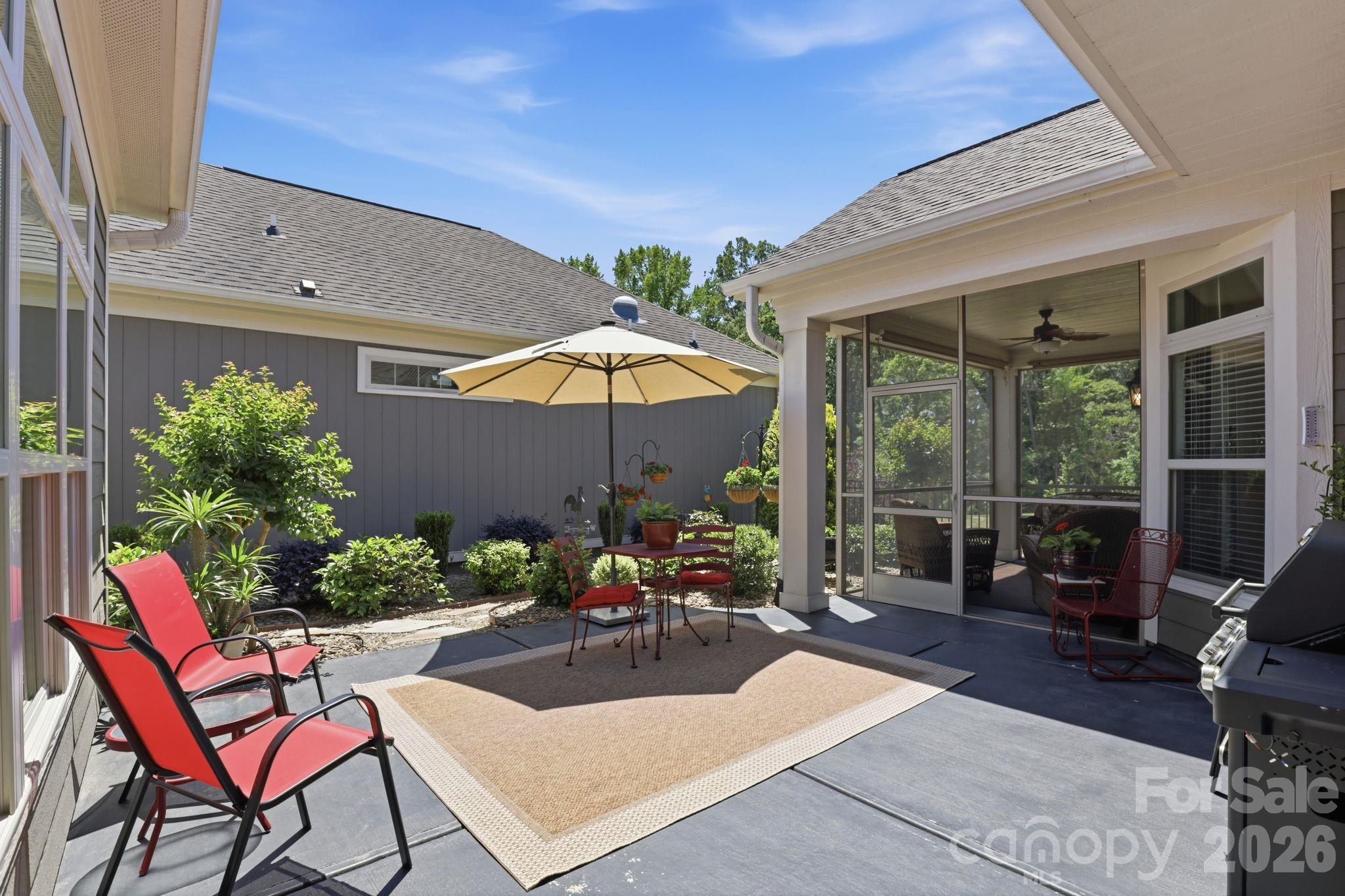 1327 Garden Vista Drive — Matthews