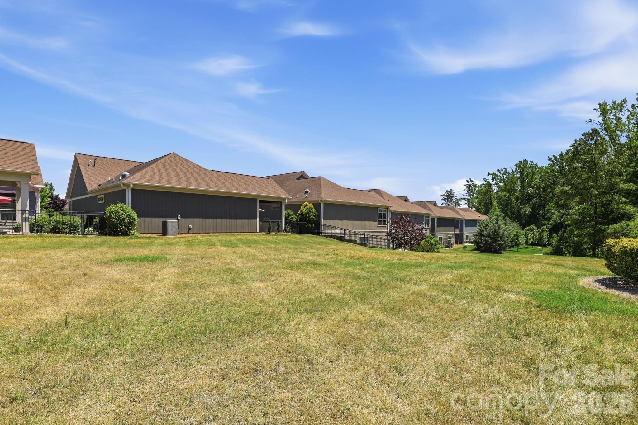1327 Garden Vista Drive — Matthews