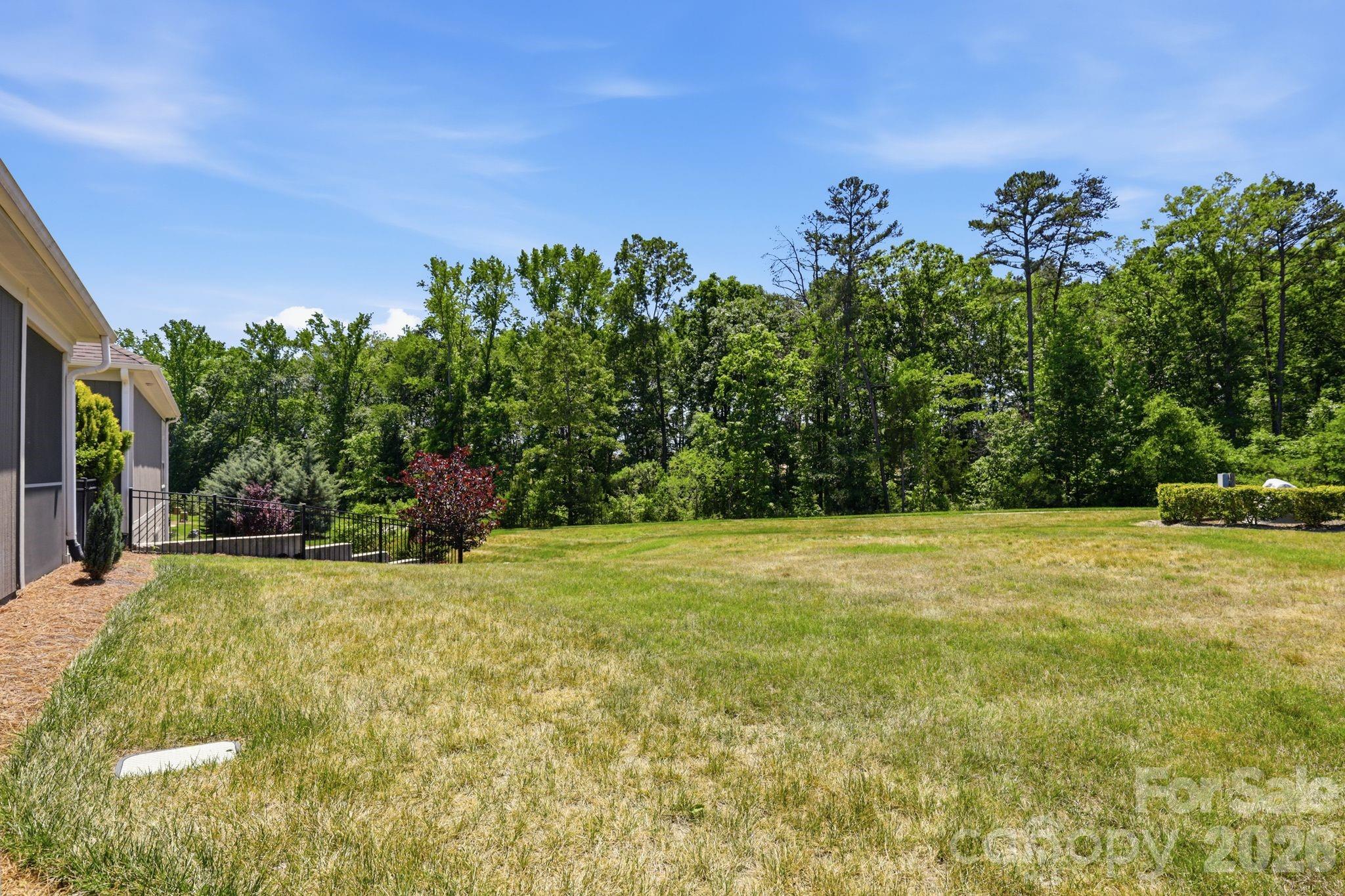 1327 Garden Vista Drive — Matthews
