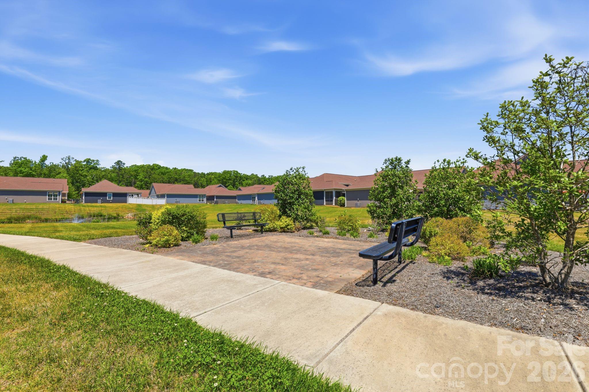 1327 Garden Vista Drive — Matthews