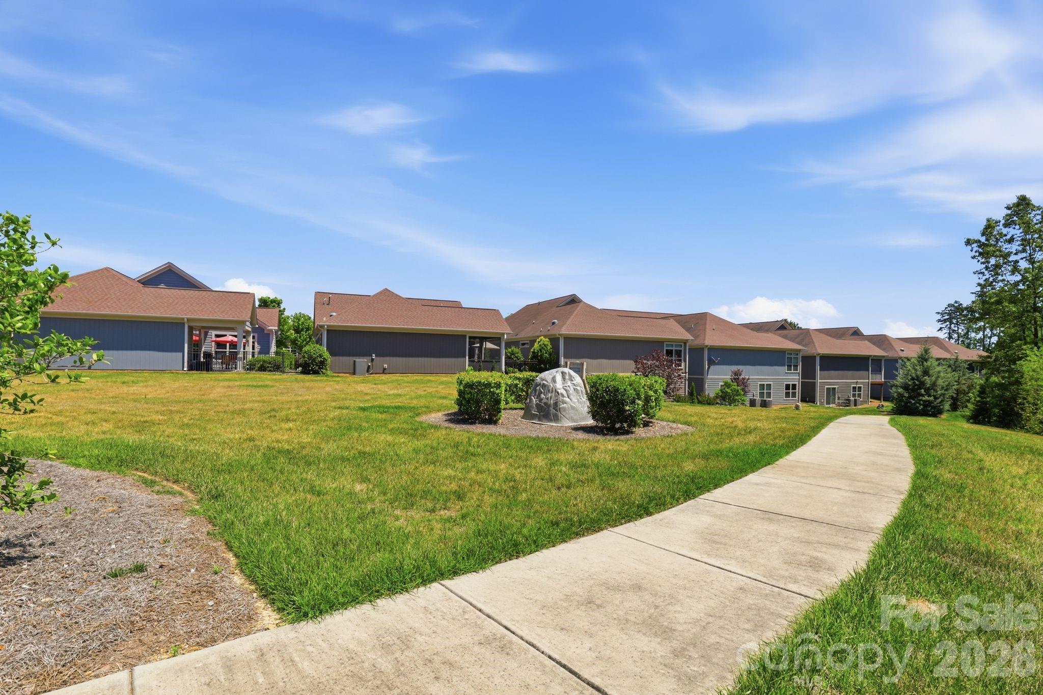 1327 Garden Vista Drive — Matthews