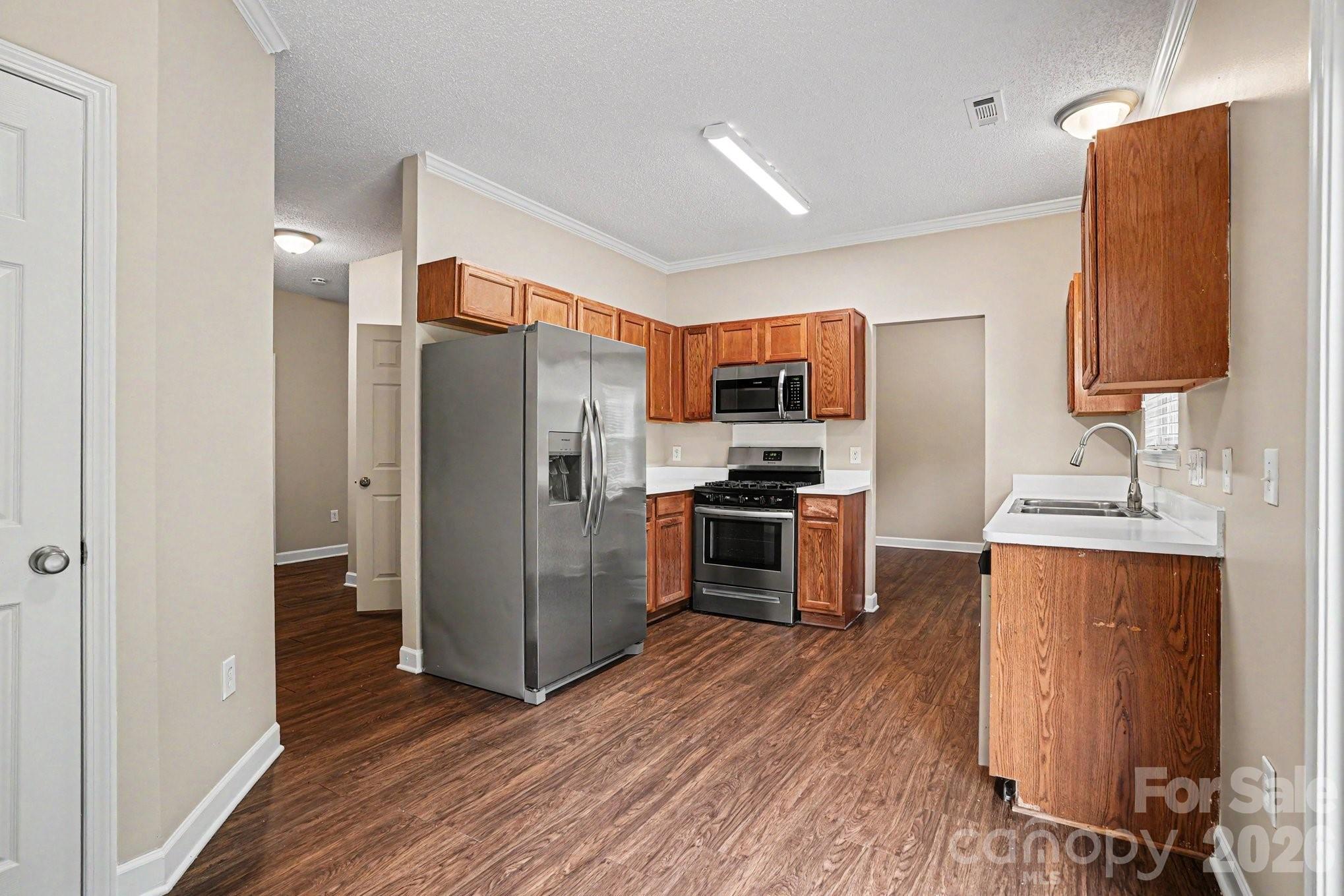 6116 Firethorne Lane — Concord