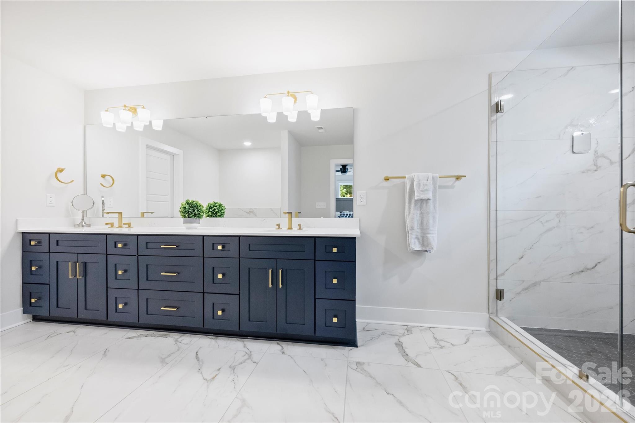 1517 Falcon Street — Charlotte