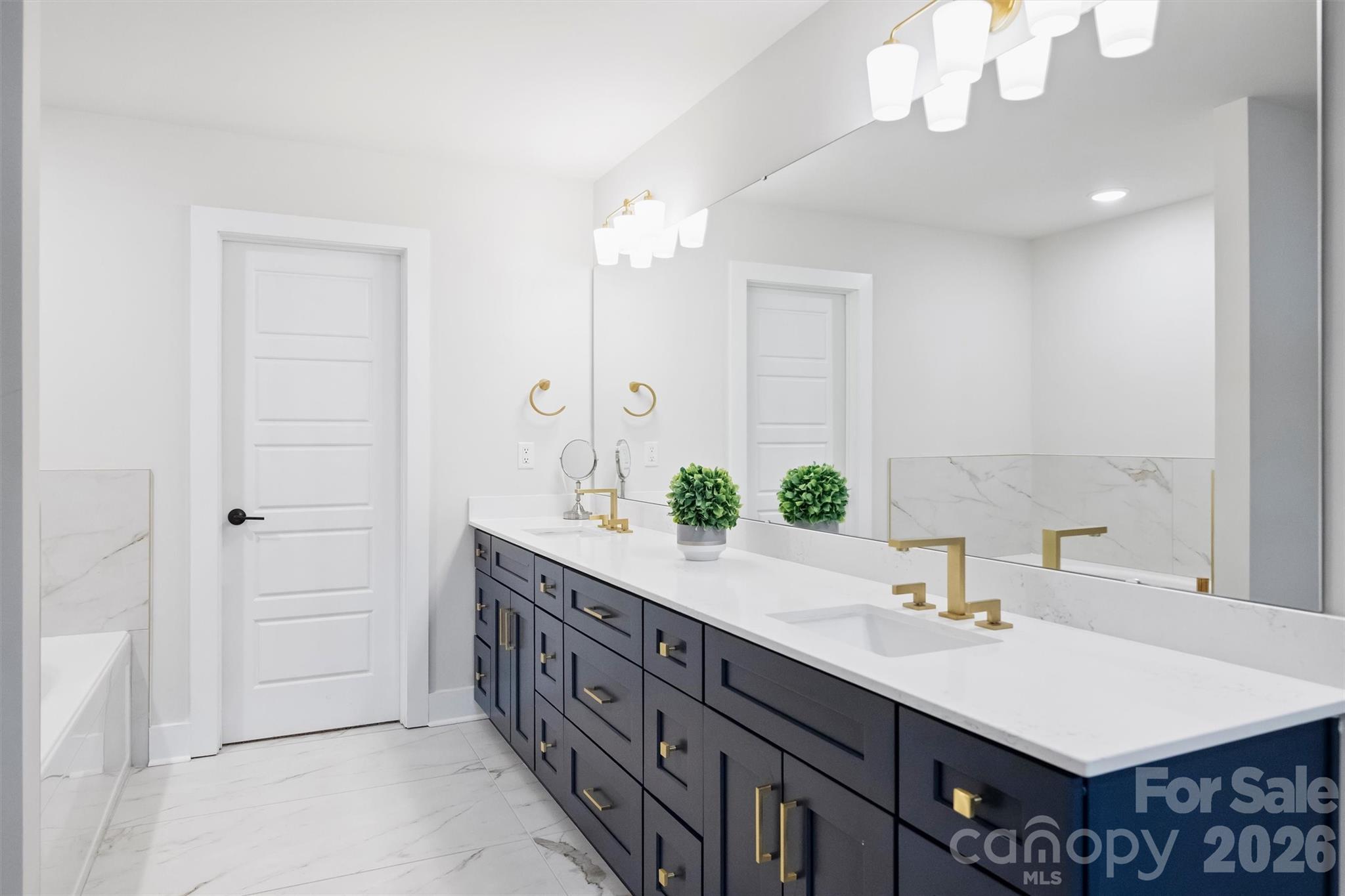 1517 Falcon Street — Charlotte