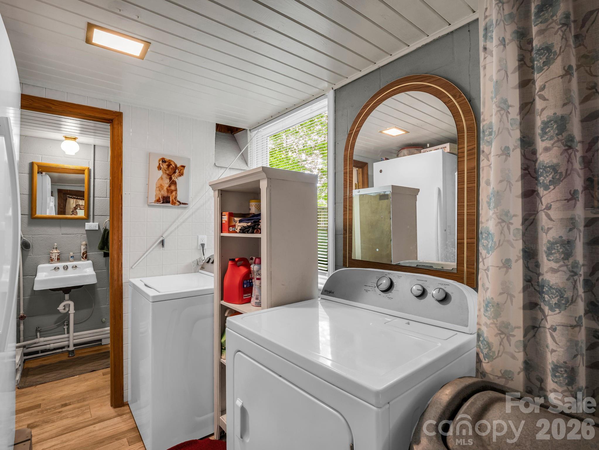 408 Hollis Road — Ellenboro