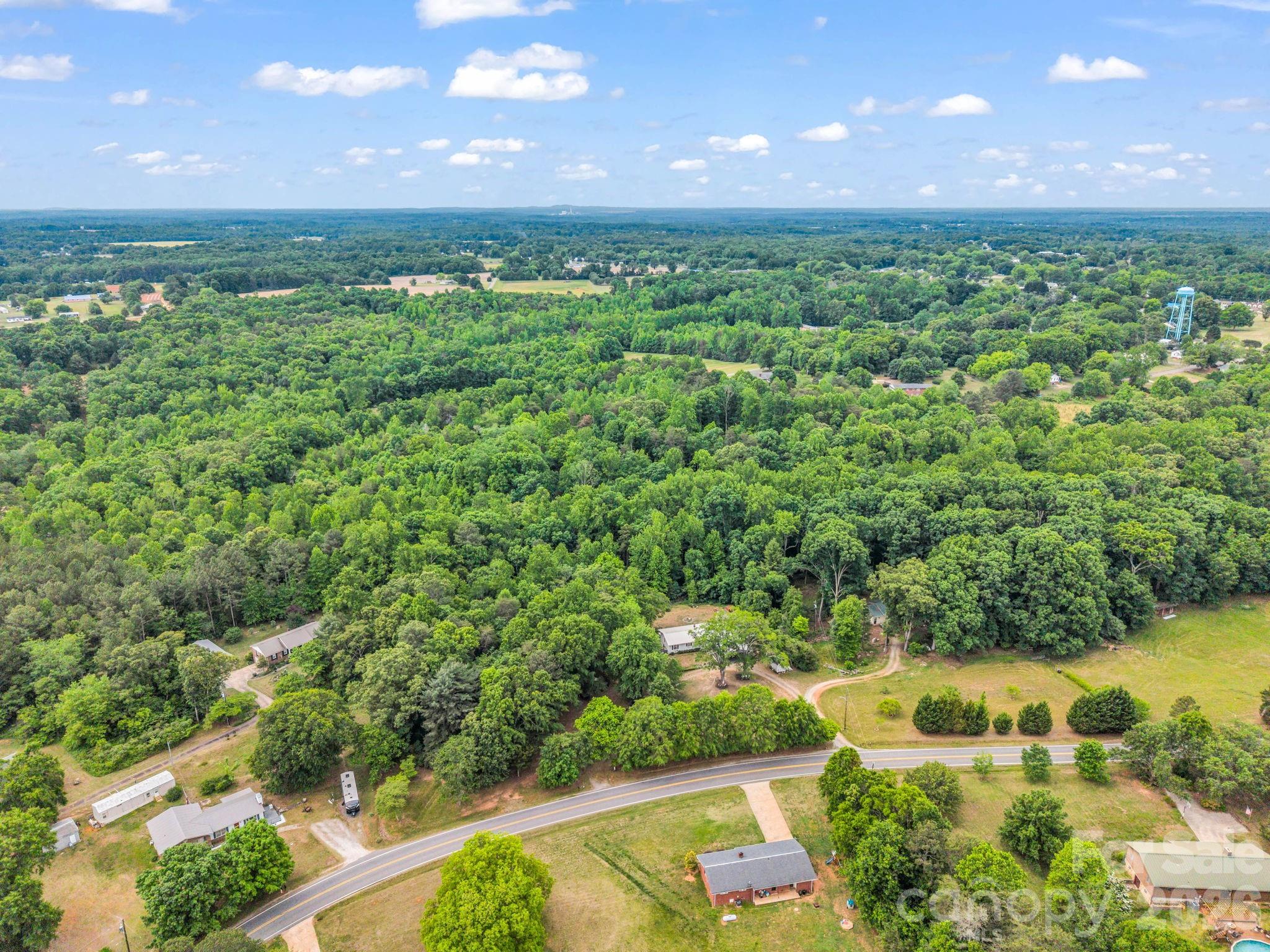408 Hollis Road — Ellenboro