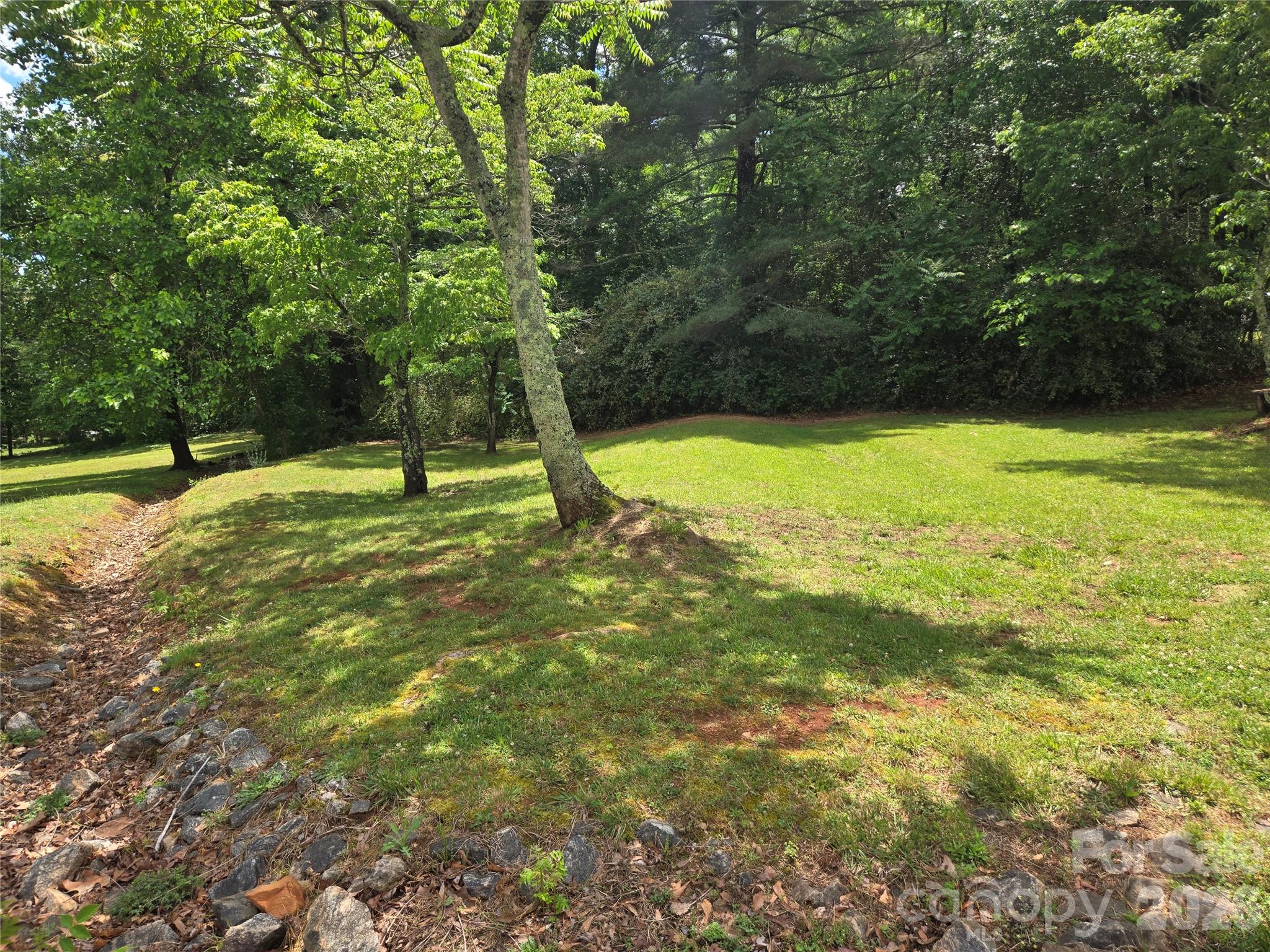 408 Hollis Road — Ellenboro