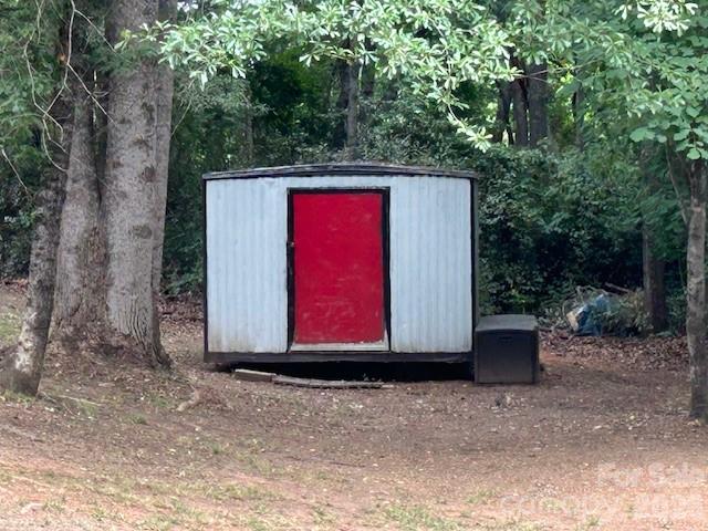 408 Hollis Road — Ellenboro