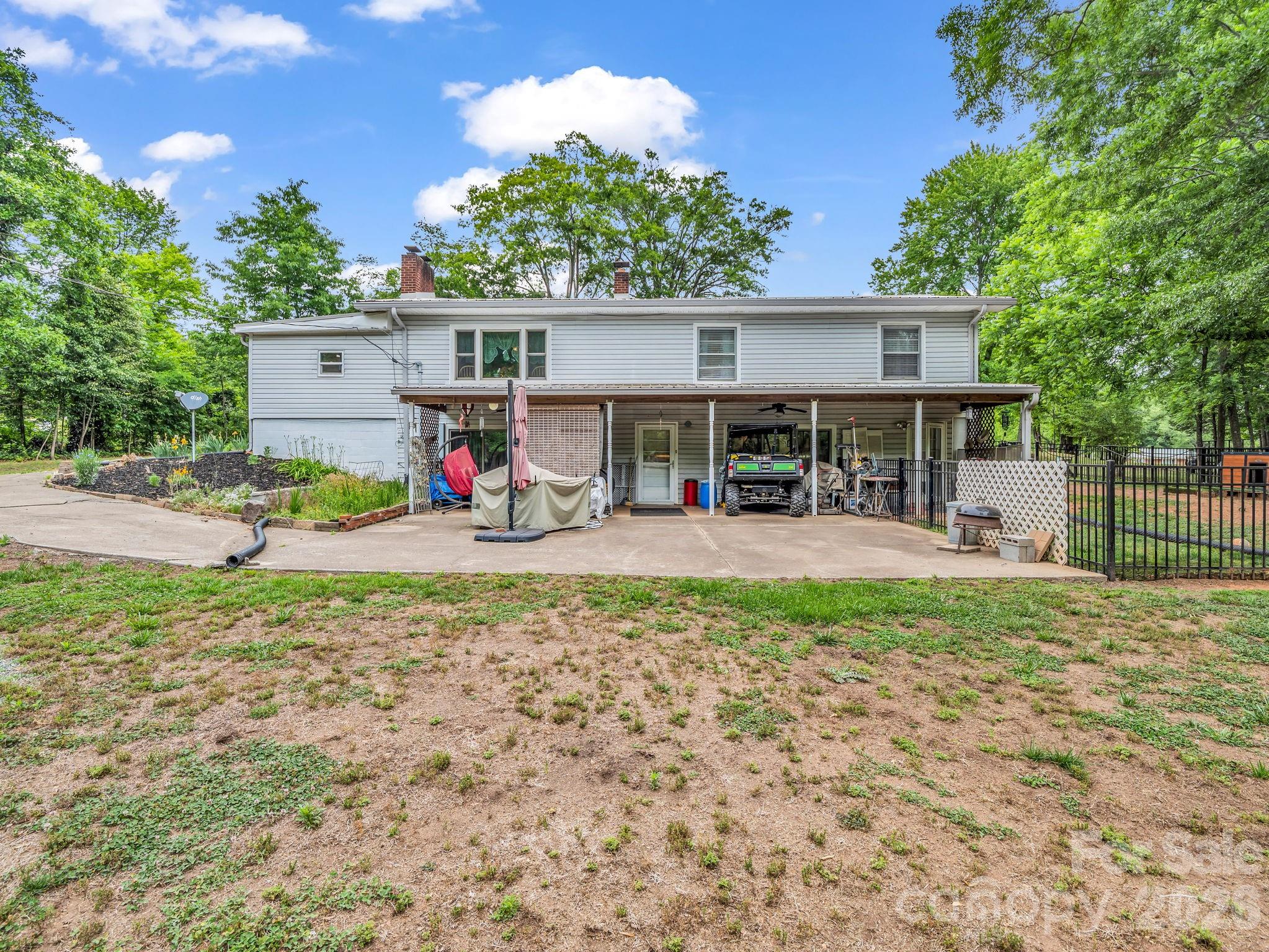 408 Hollis Road — Ellenboro