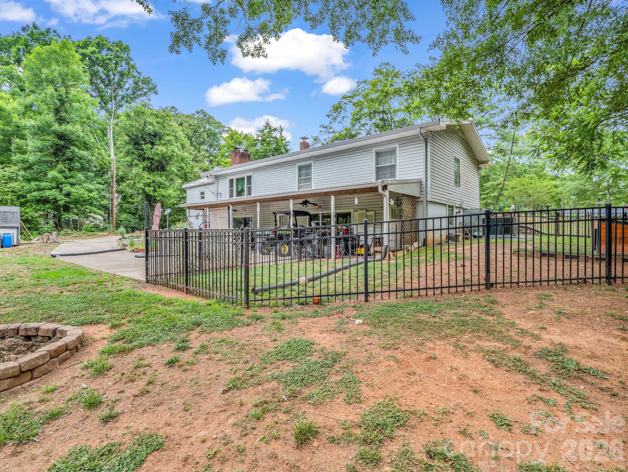 408 Hollis Road — Ellenboro