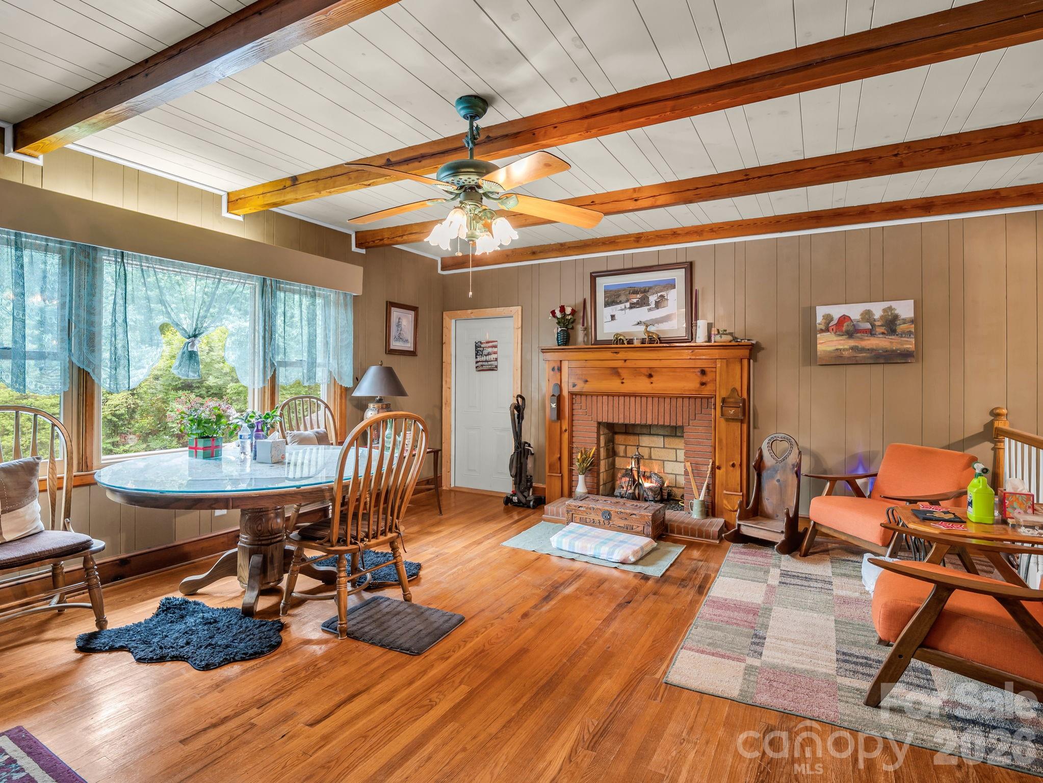 408 Hollis Road — Ellenboro