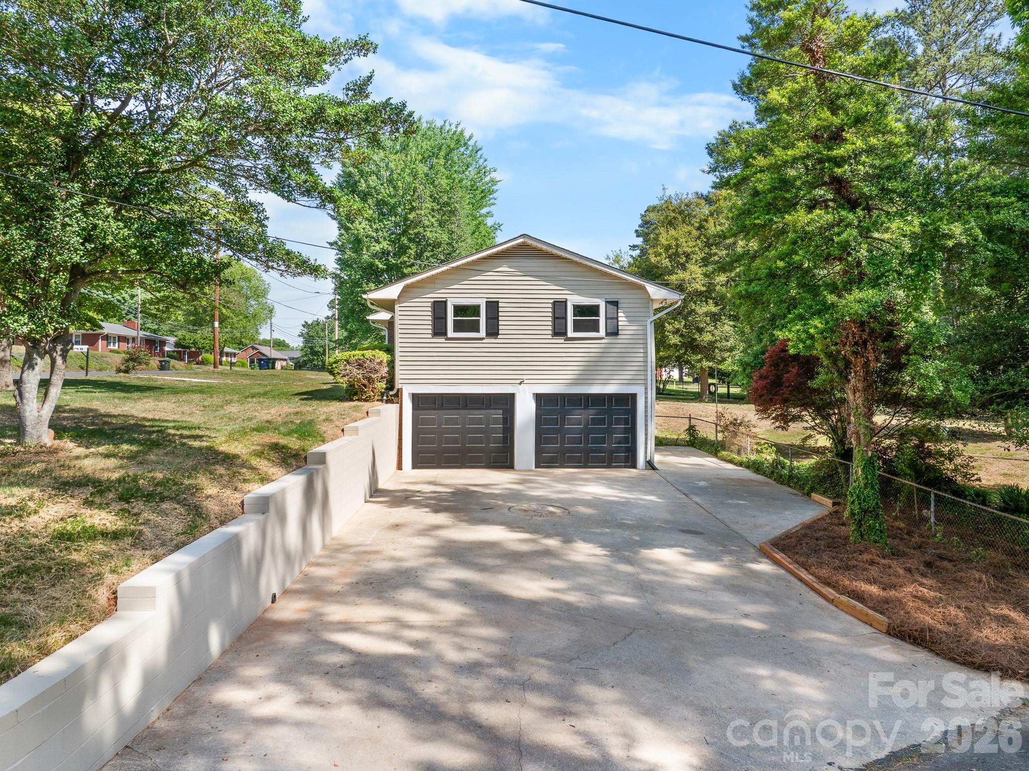 26 Eastside Drive — Lexington