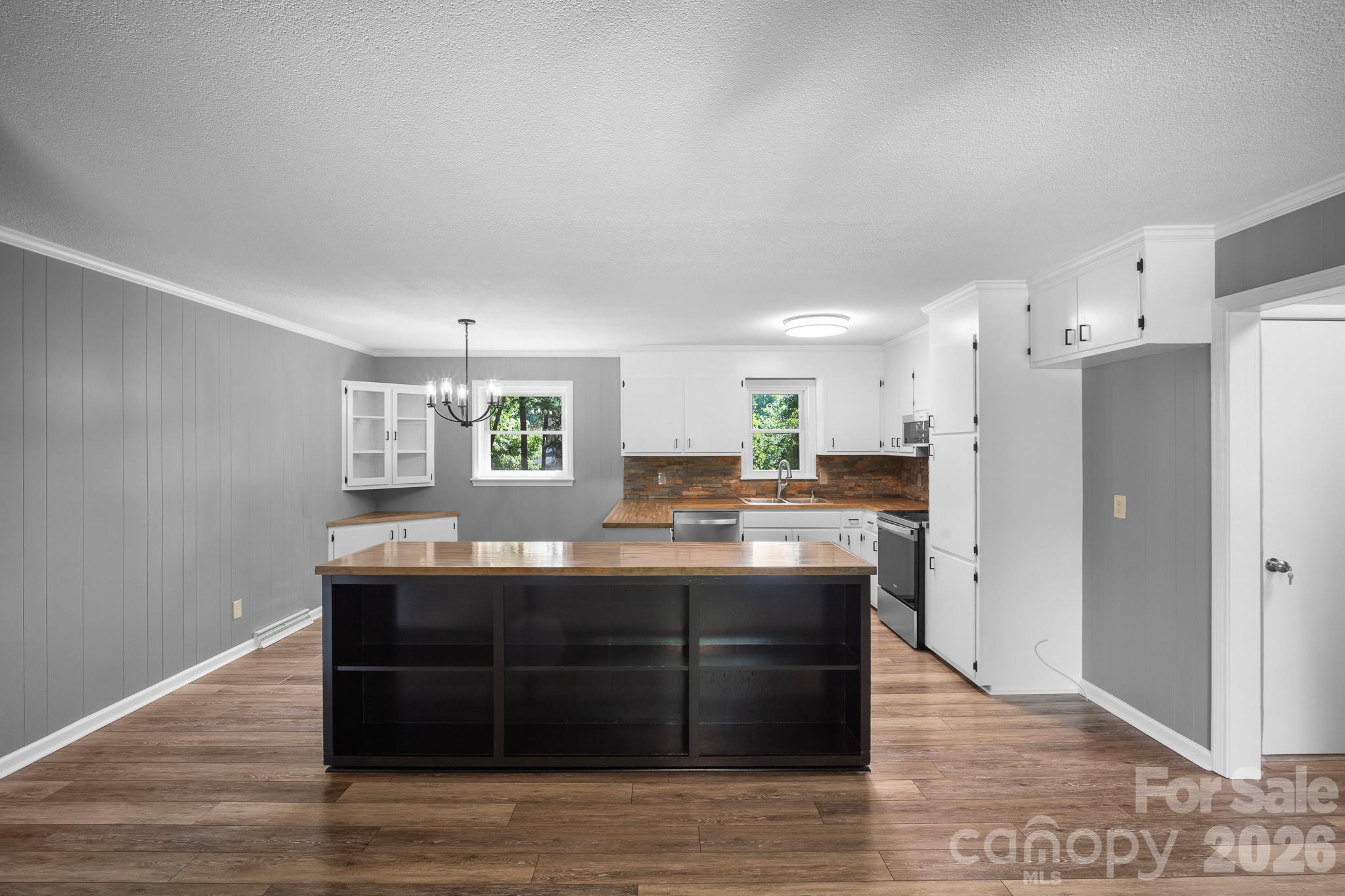 26 Eastside Drive — Lexington