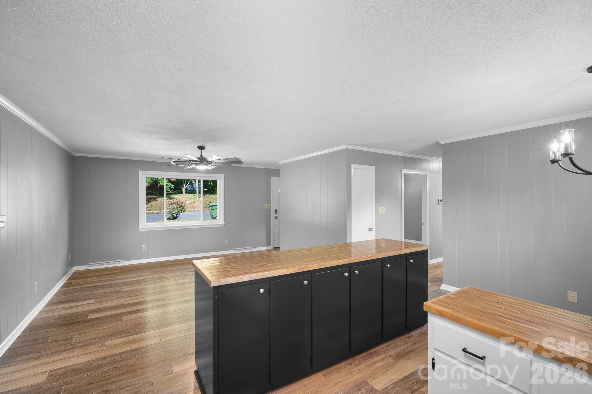 26 Eastside Drive — Lexington