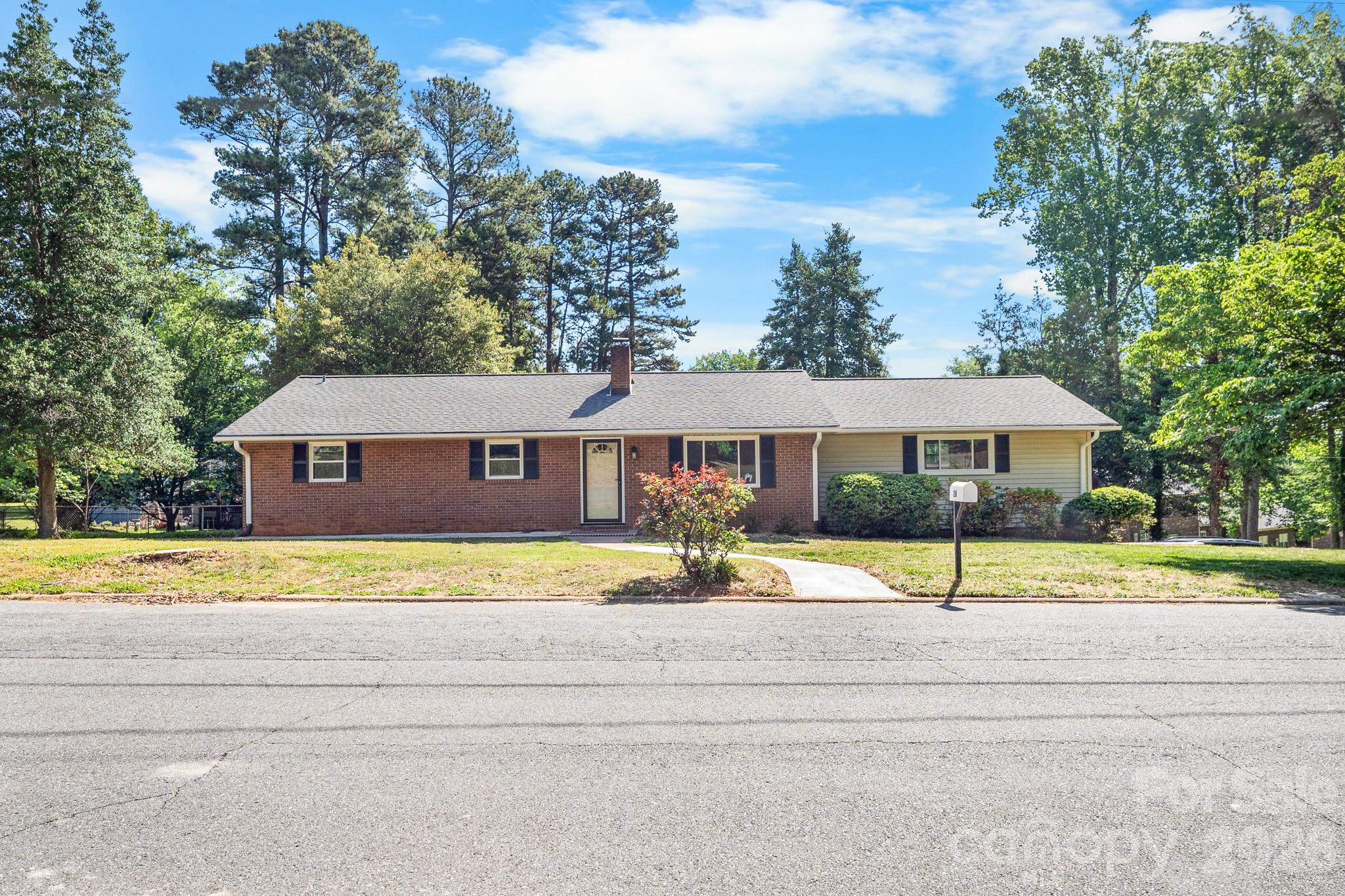 26 Eastside Drive — Lexington