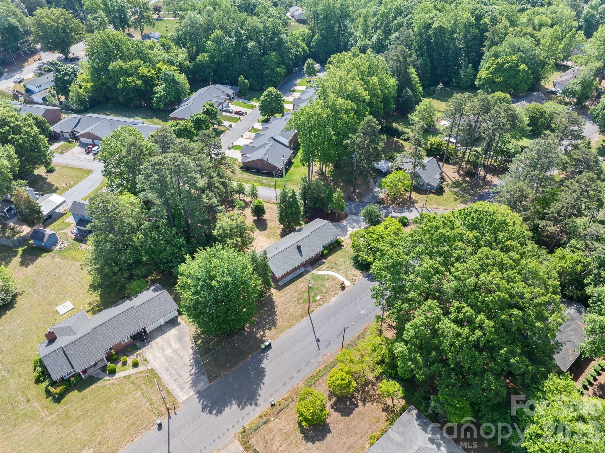 26 Eastside Drive — Lexington