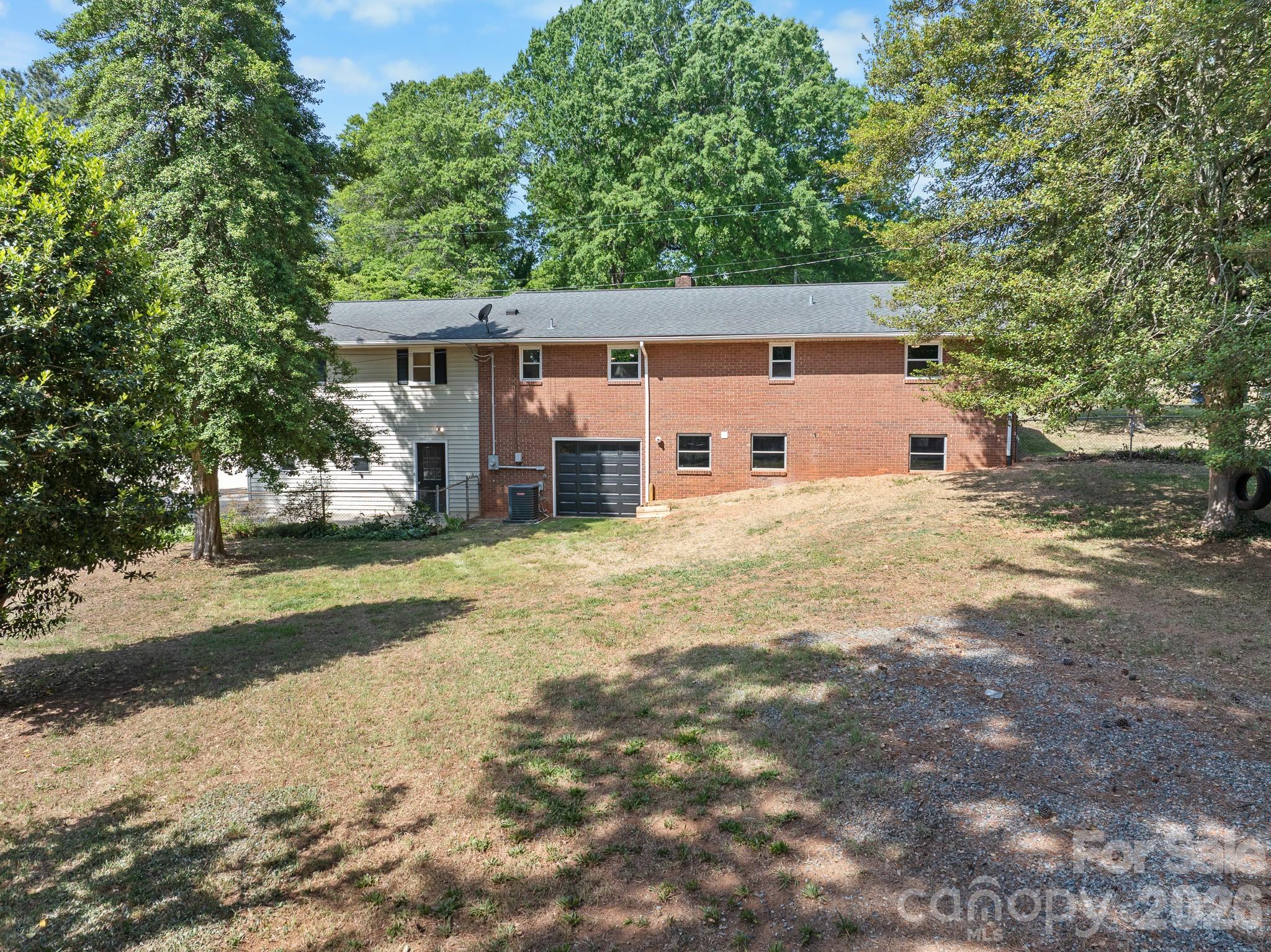 26 Eastside Drive — Lexington