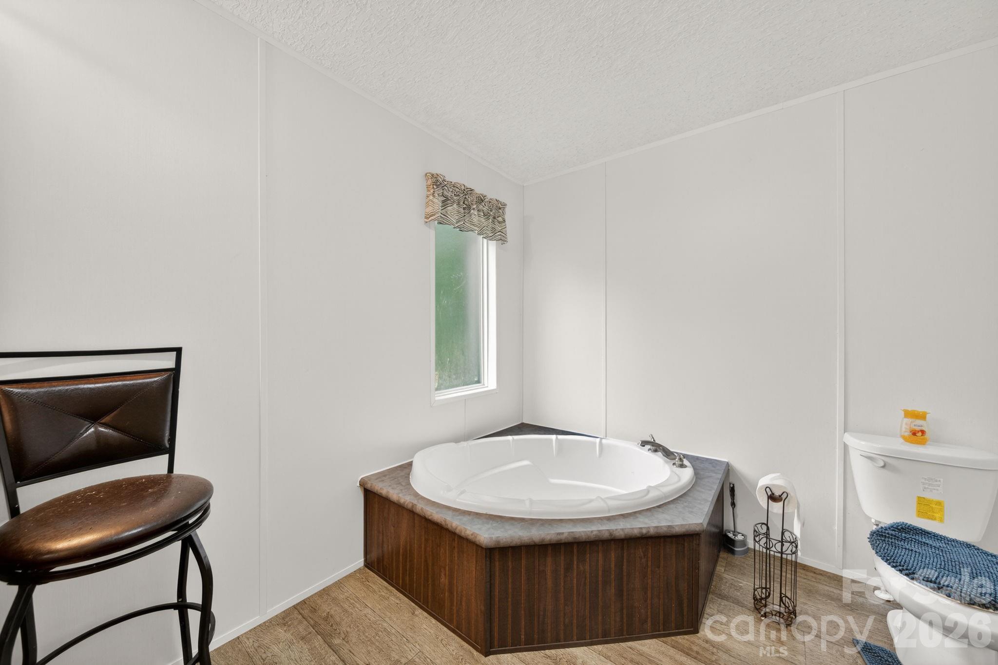 6956 Jamestowne Road — Lancaster
